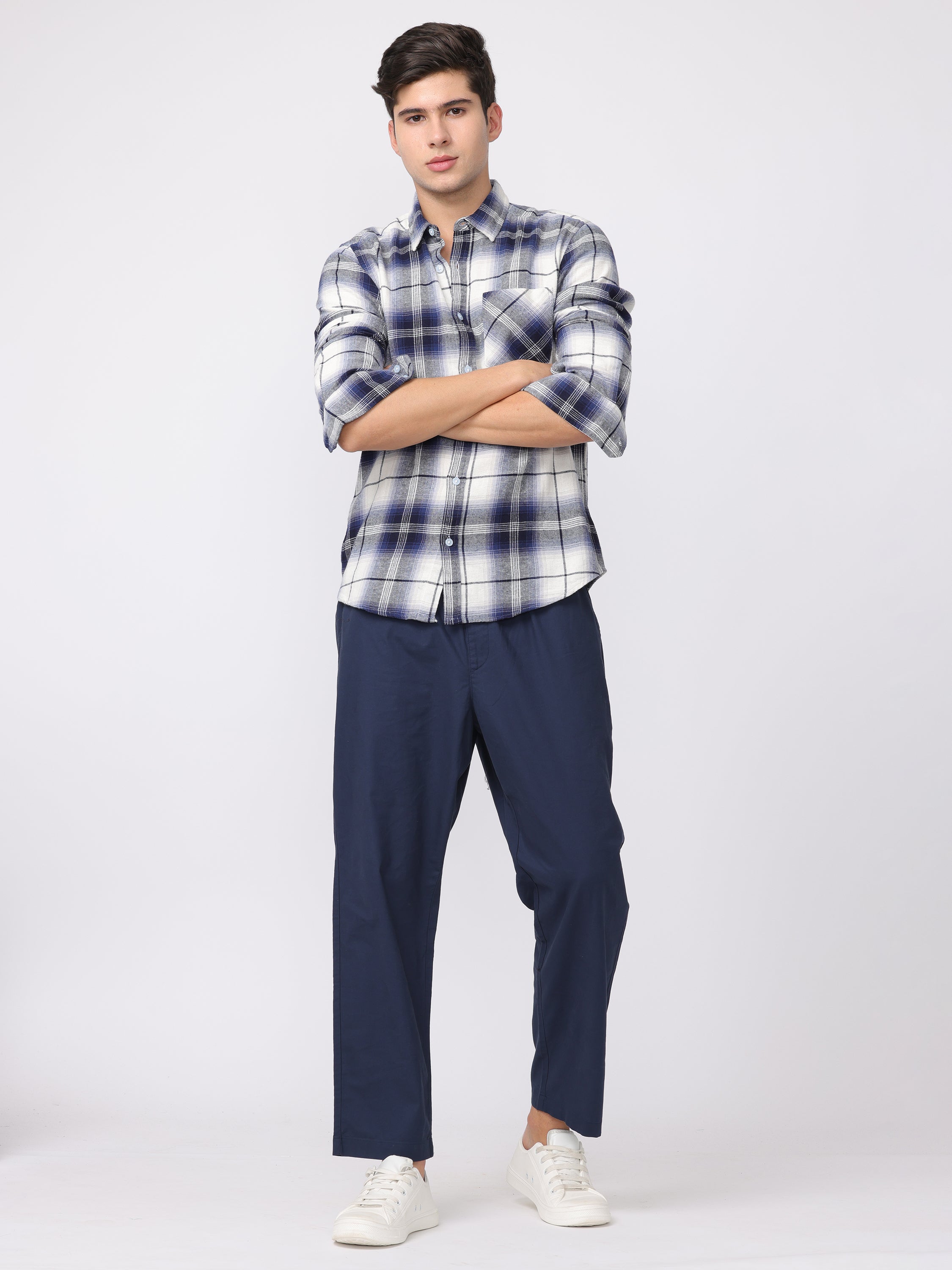 Men Navy Regular Fit Pants