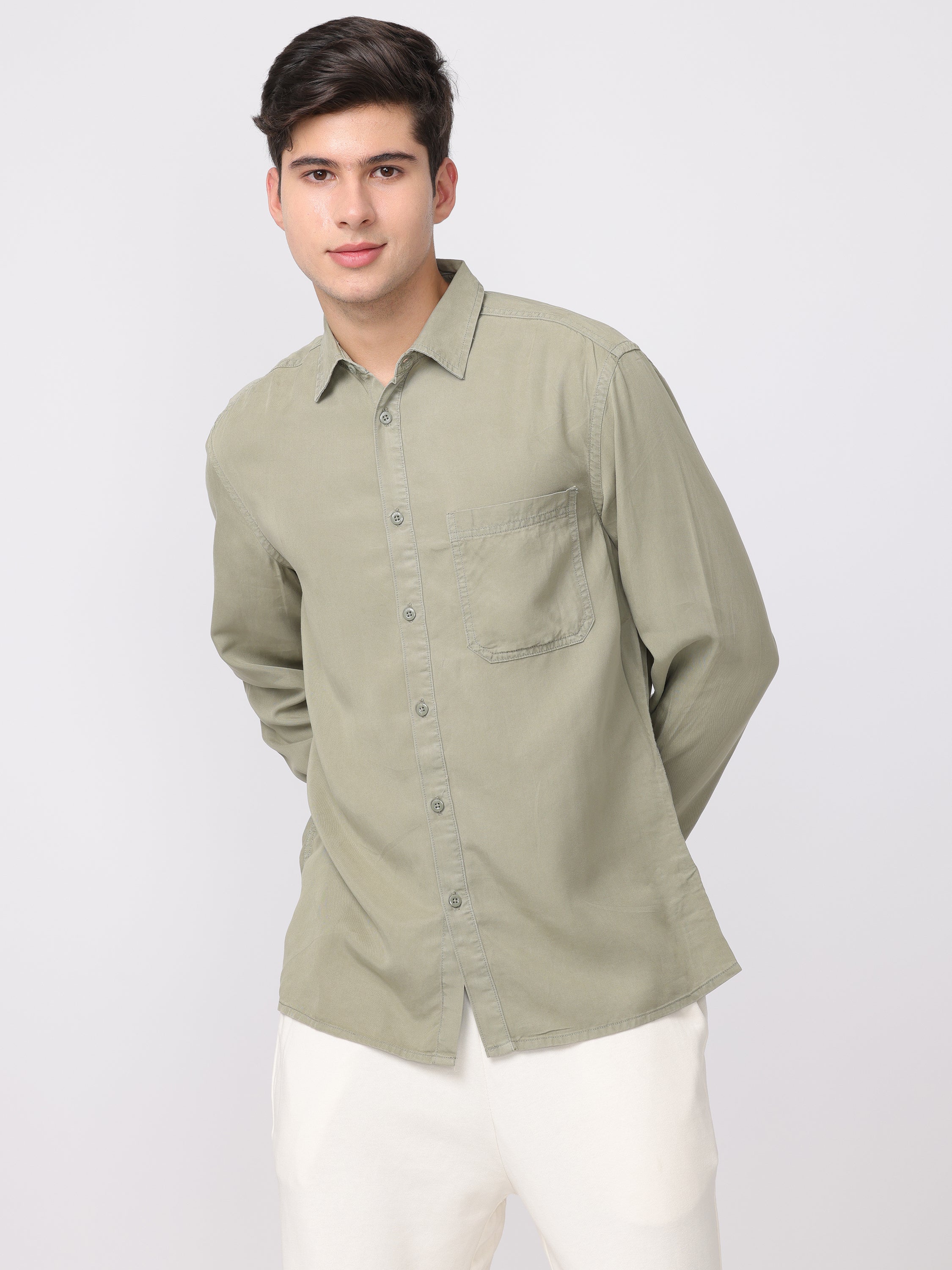 Men Green Regular Fit Cotton Blend Shirt