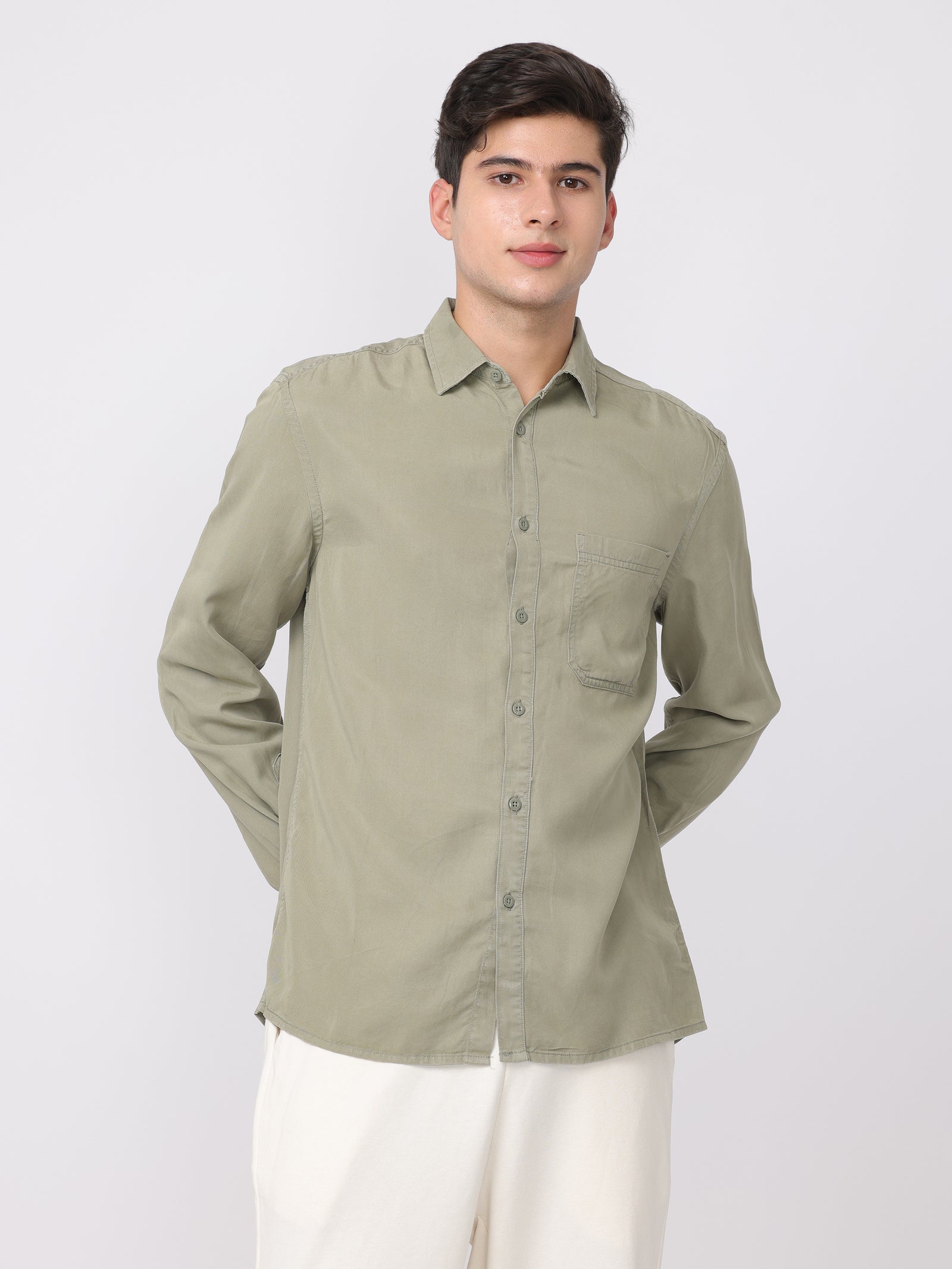 Men Green Regular Fit Cotton Blend Shirt