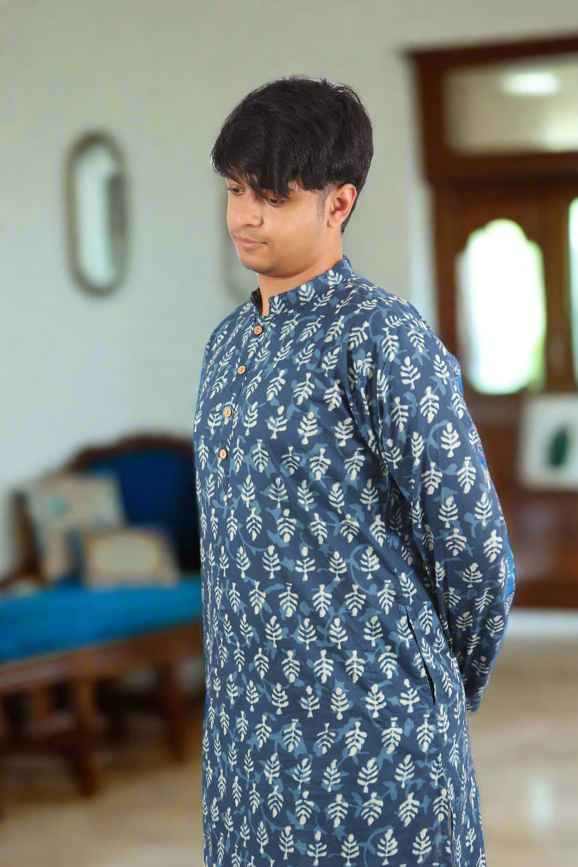 Men Blue Ethnic Leaf Motif Cotton Kurta