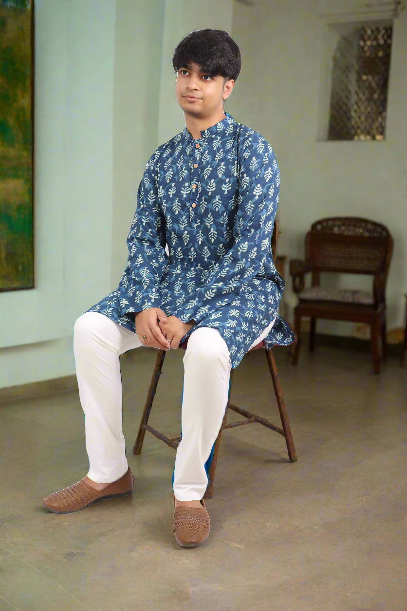 Men Blue Ethnic Leaf Motif Cotton Kurta