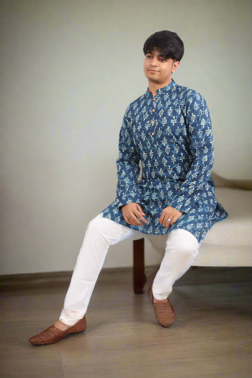 Men Blue Ethnic Leaf Motif Cotton Kurta
