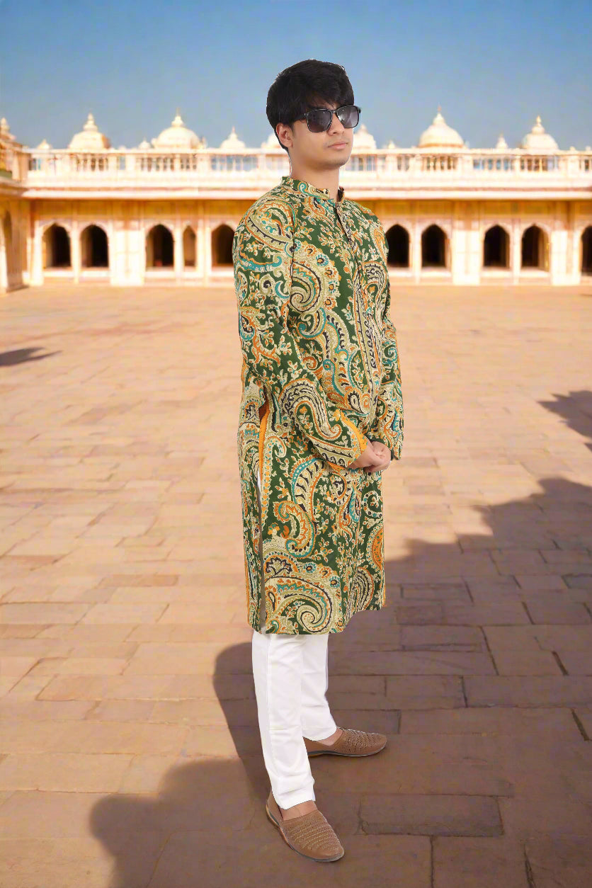 Men Green Cotton Paisley Printed Straight Kurta