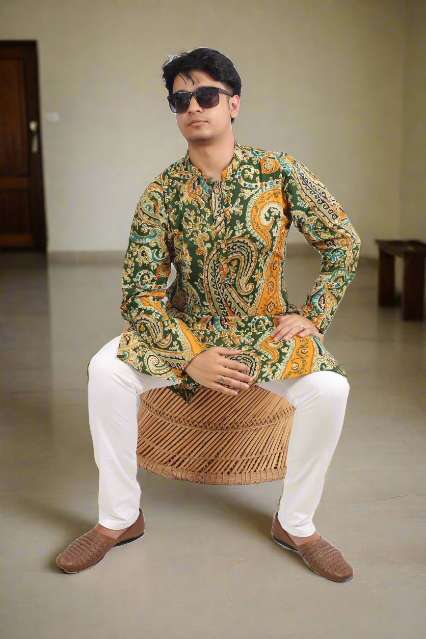 Men Green Cotton Paisley Printed Straight Kurta