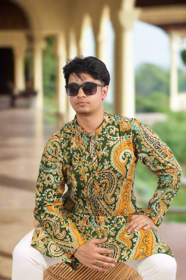 Men Green Cotton Paisley Printed Straight Kurta