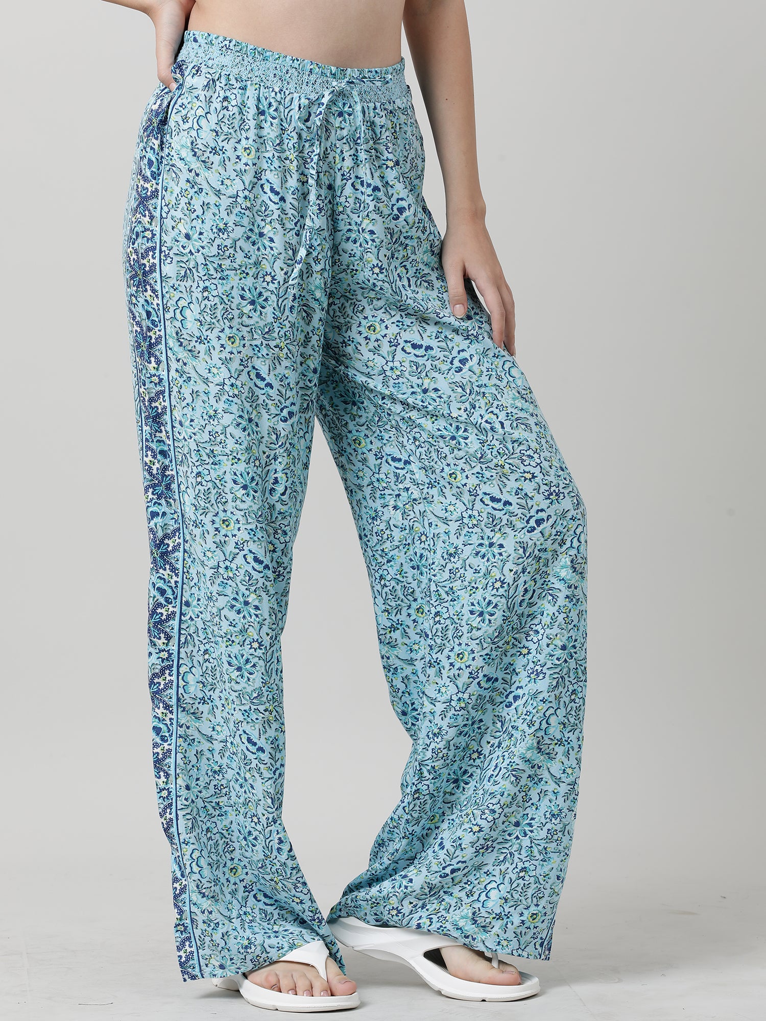 Women Light Blue Floral Print Lounge Pants