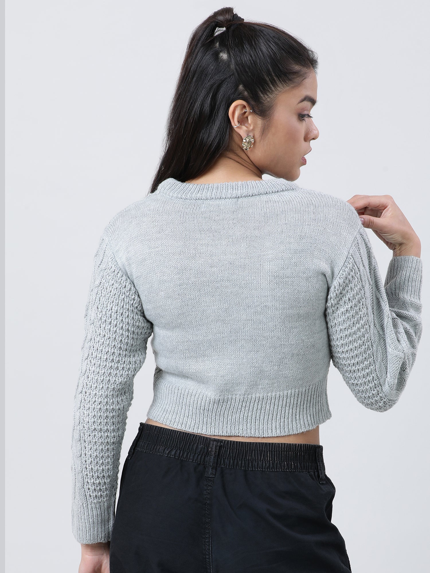 Women Regular Fit Knitted Grey Cropped Sweater