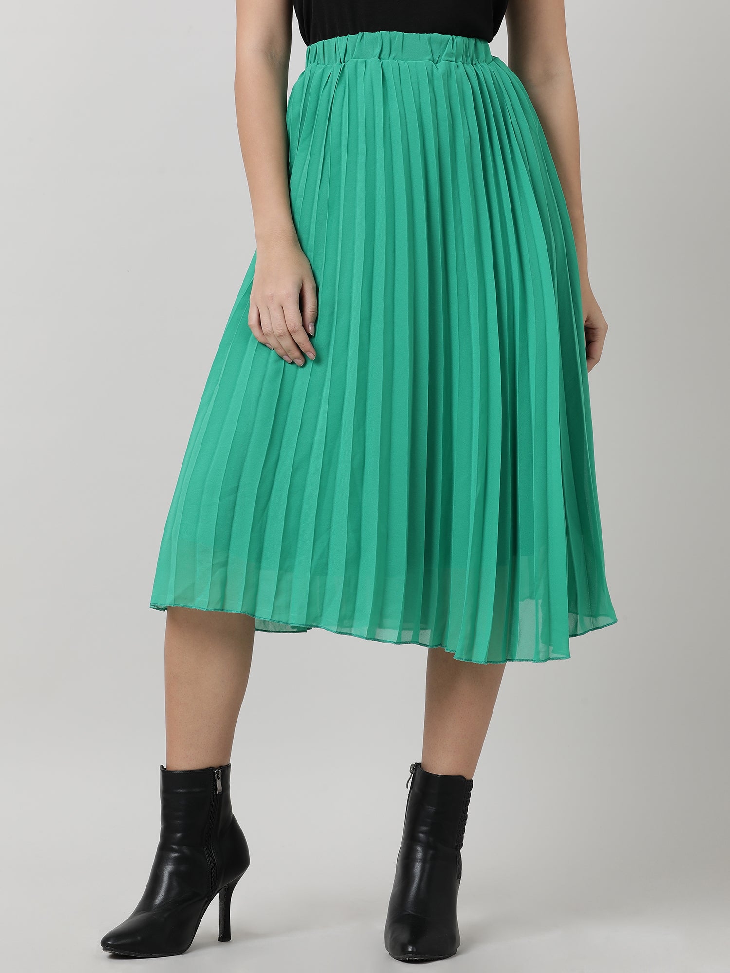 Women Relaxed Fit Green Pleated Midi Skirt