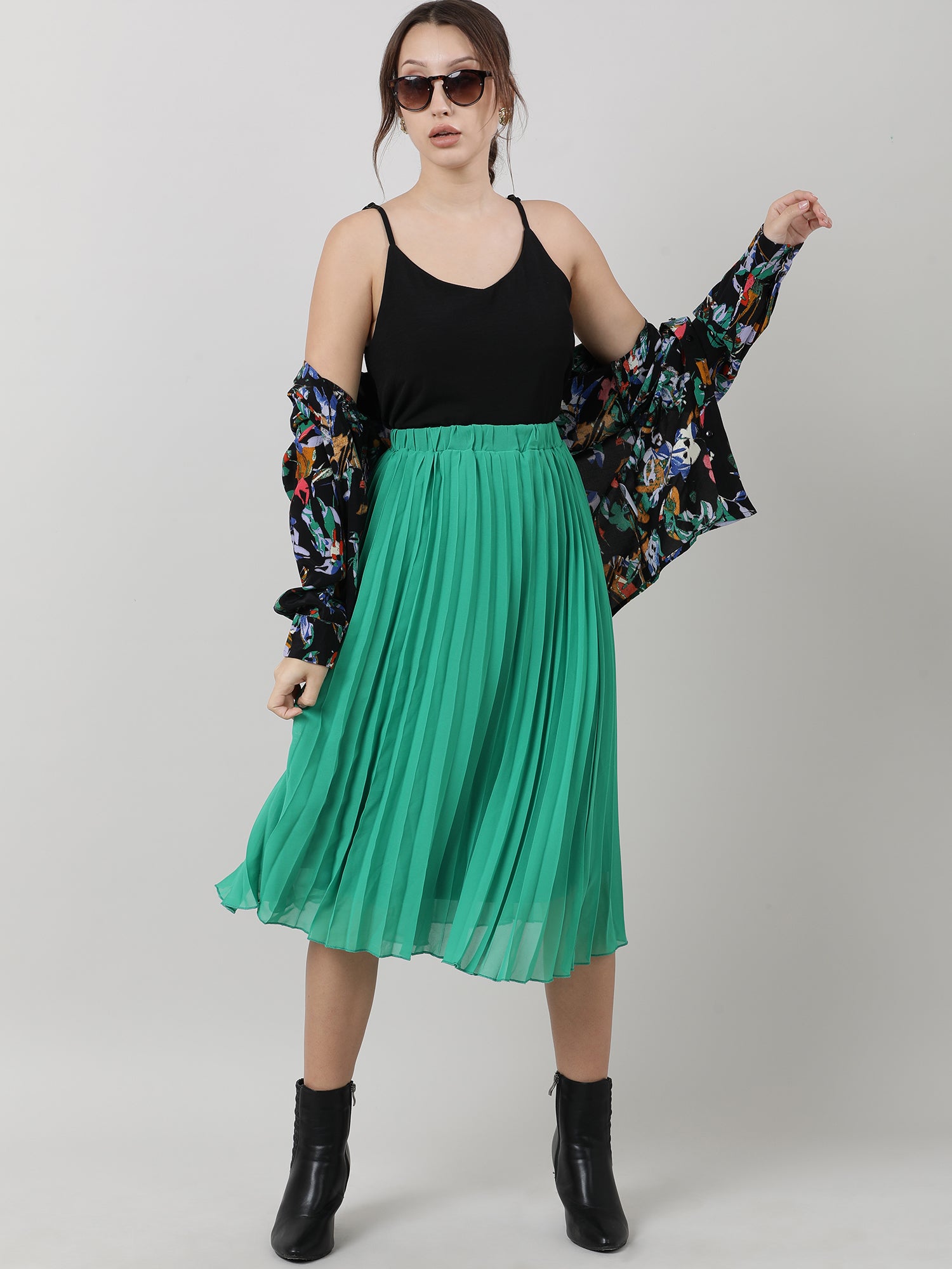 Women Relaxed Fit Green Pleated Midi Skirt