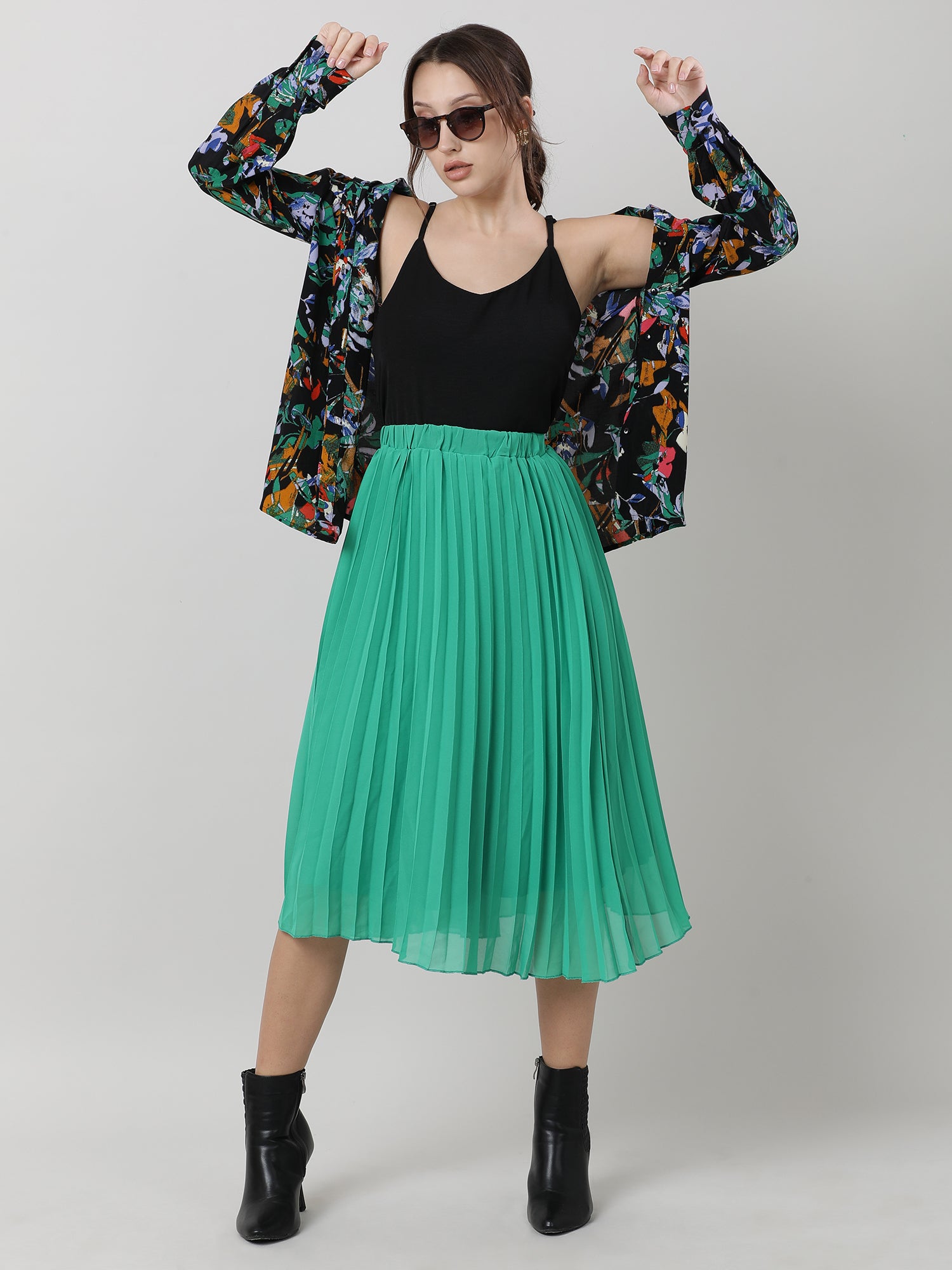 Women Relaxed Fit Green Pleated Midi Skirt