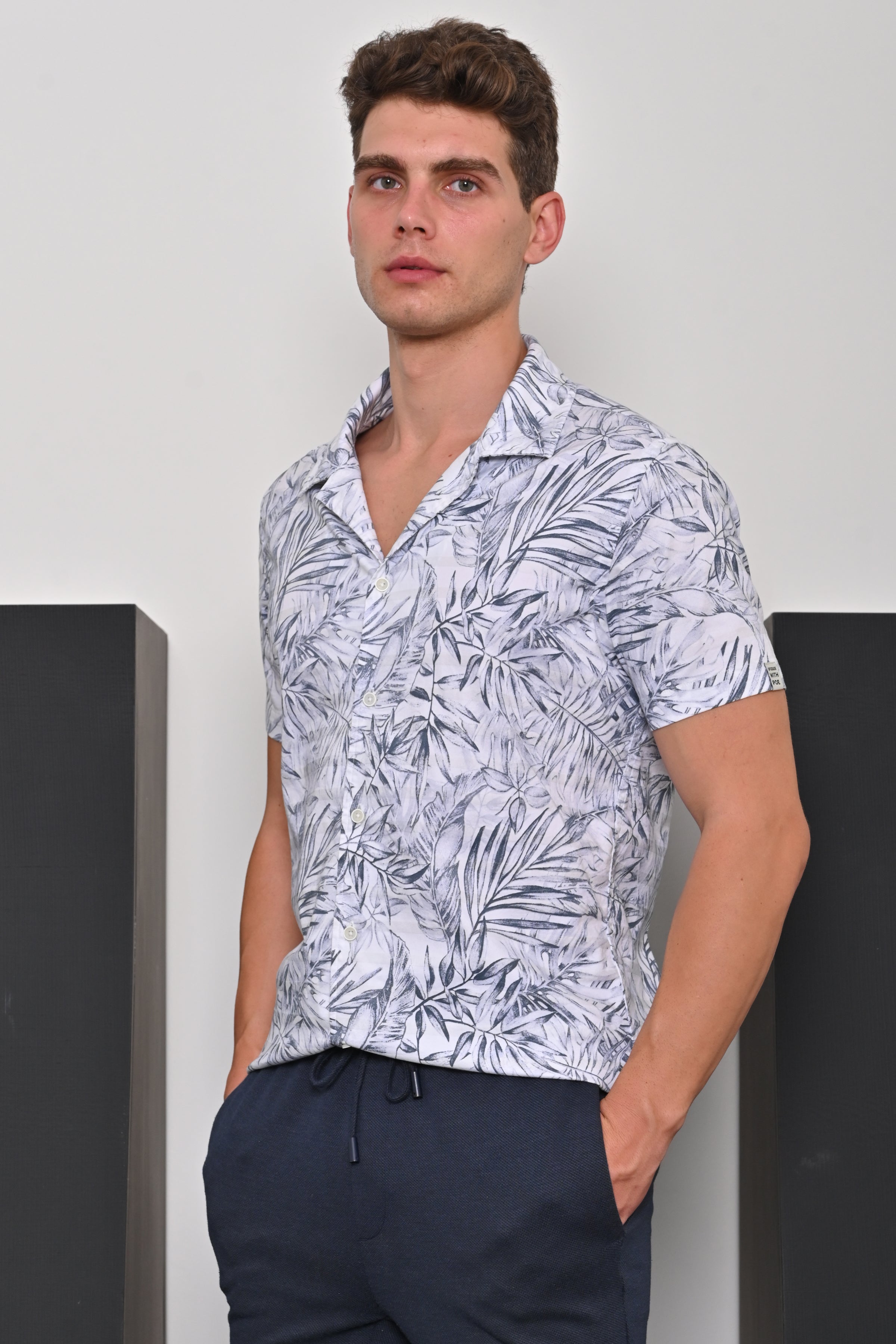 Men Cotton Stretch Printed Shirt