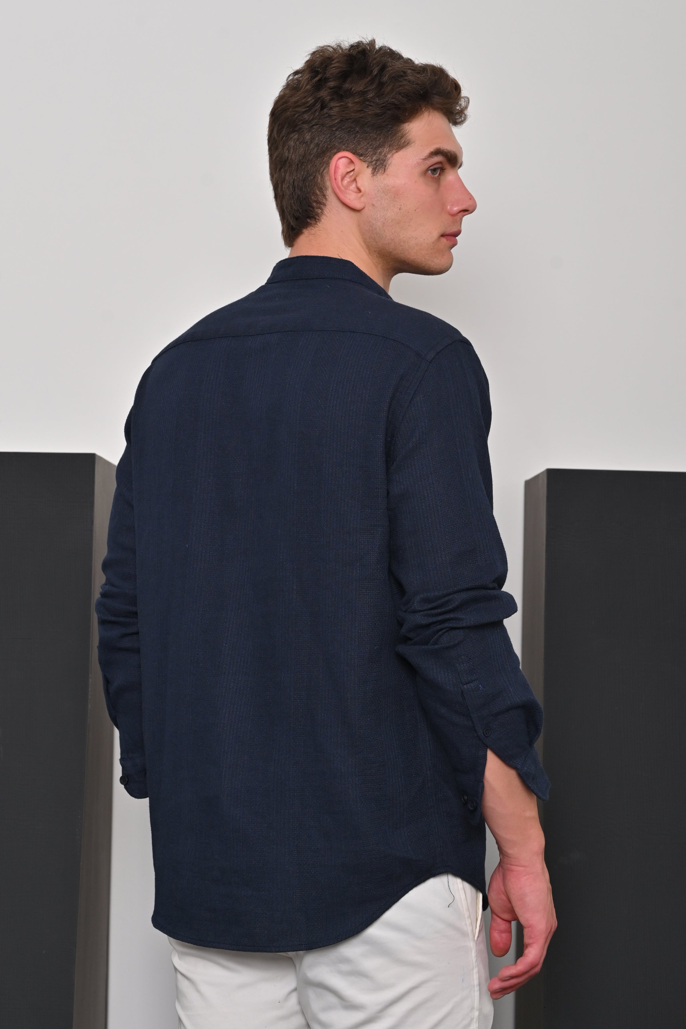 Men Textured Solid Kurta Shirt