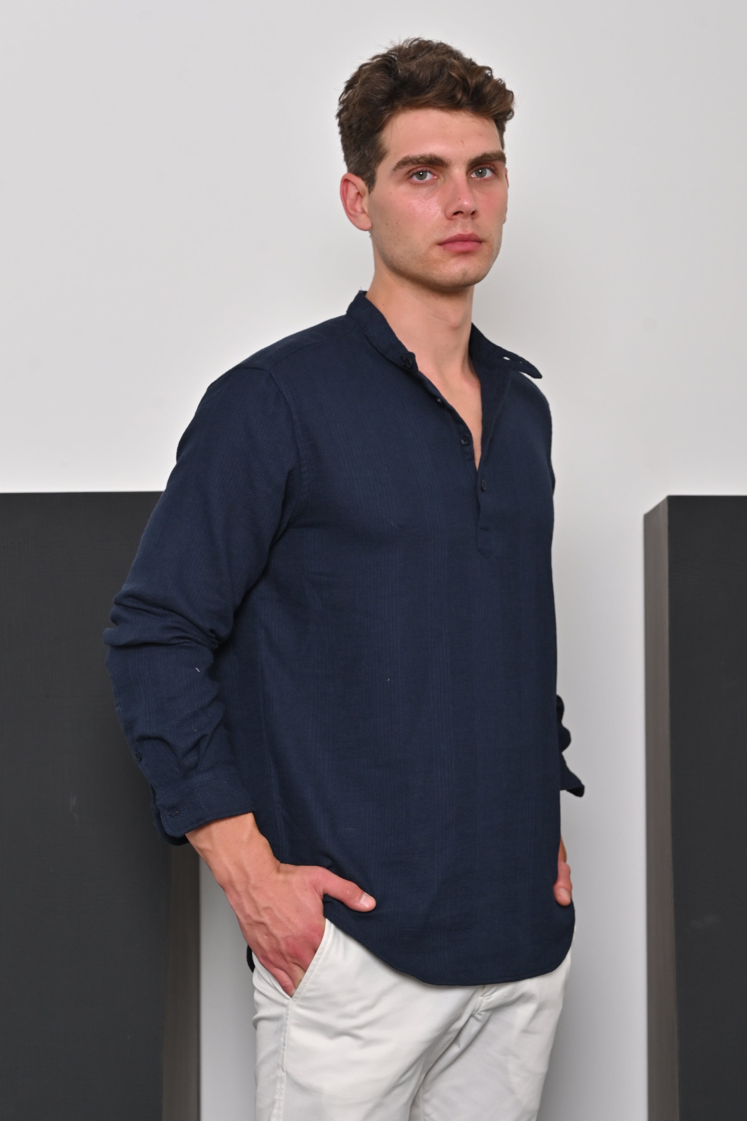 Men Textured Solid Kurta Shirt