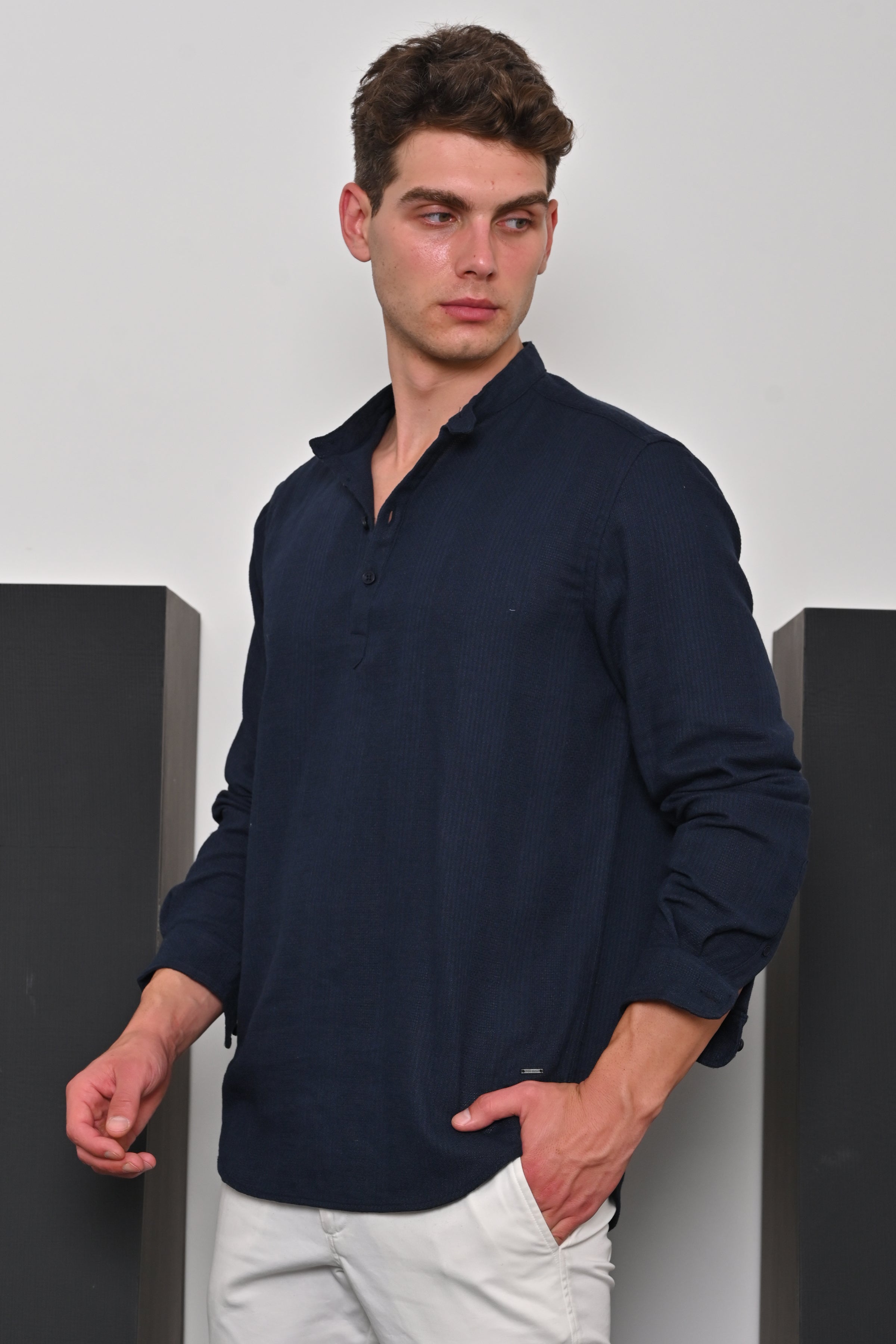 Men Textured Solid Kurta Shirt