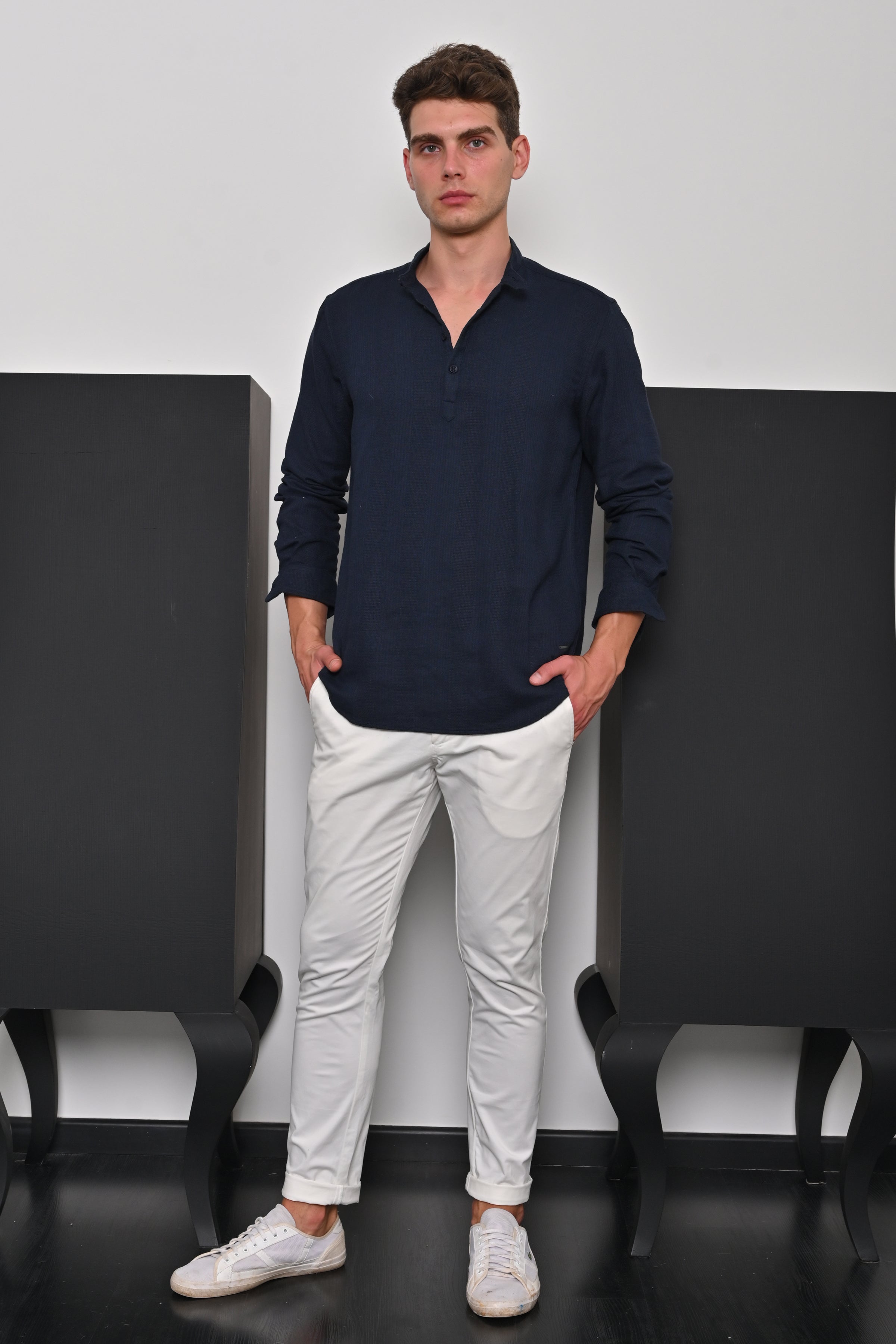Men Textured Solid Kurta Shirt