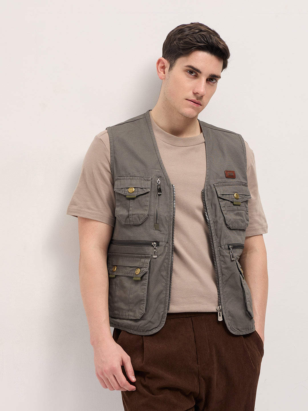 Men Grey Outdoor Utility Multi-Pocket Vest Jacket