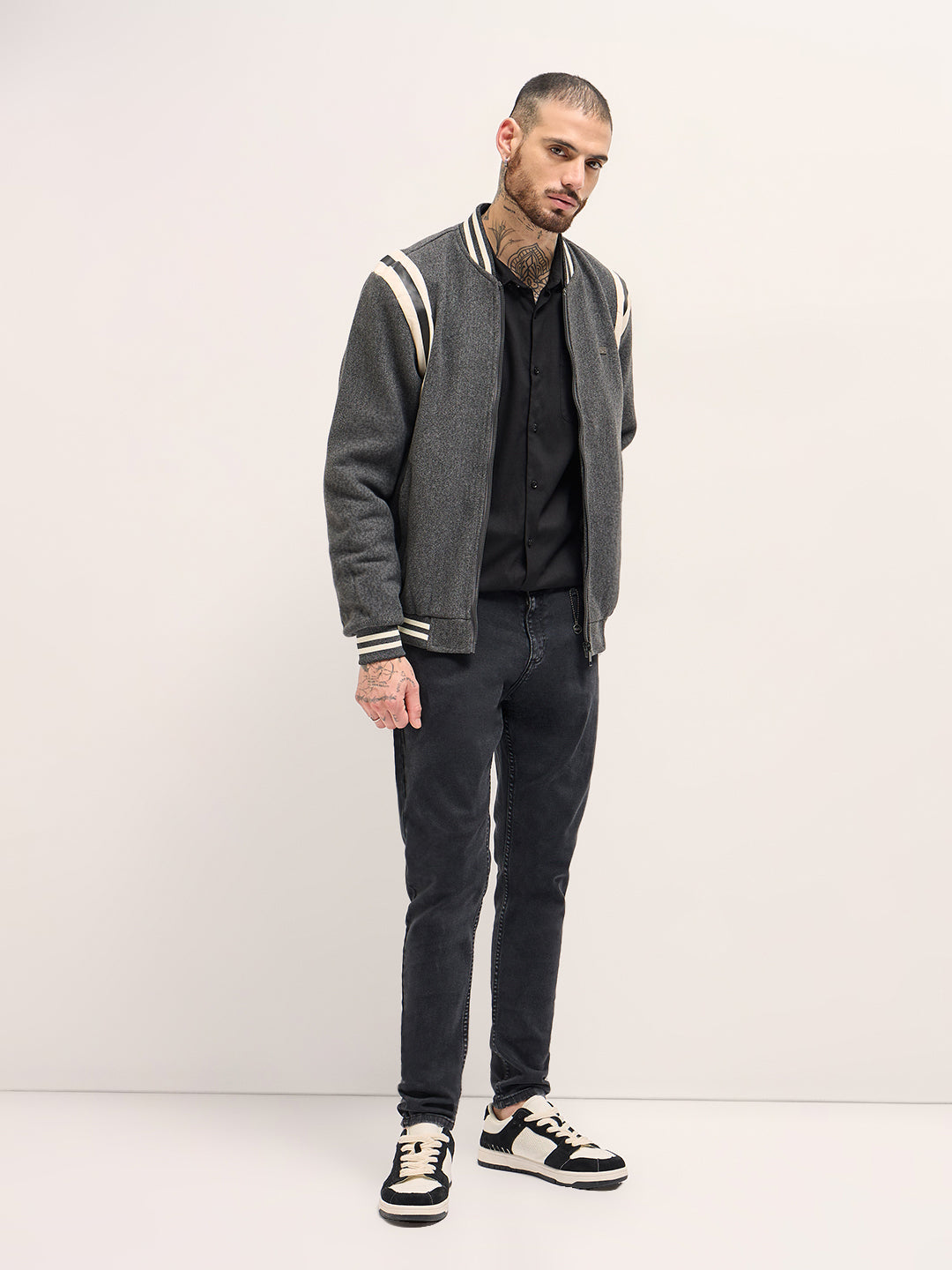 Men Stylish Bomber Jacket in grey