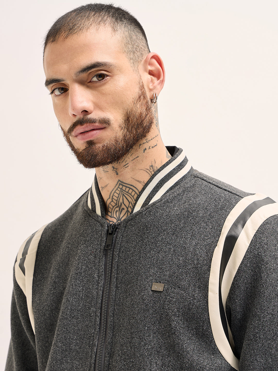 Men Stylish Bomber Jacket in grey