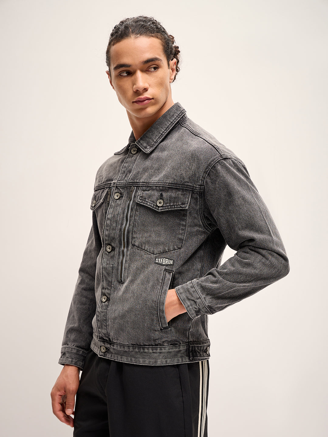 Men Light Grey Regular Fit Classic Denim Jacket
