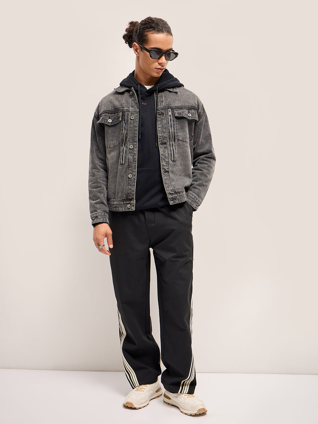 Men Light Grey Regular Fit Classic Denim Jacket