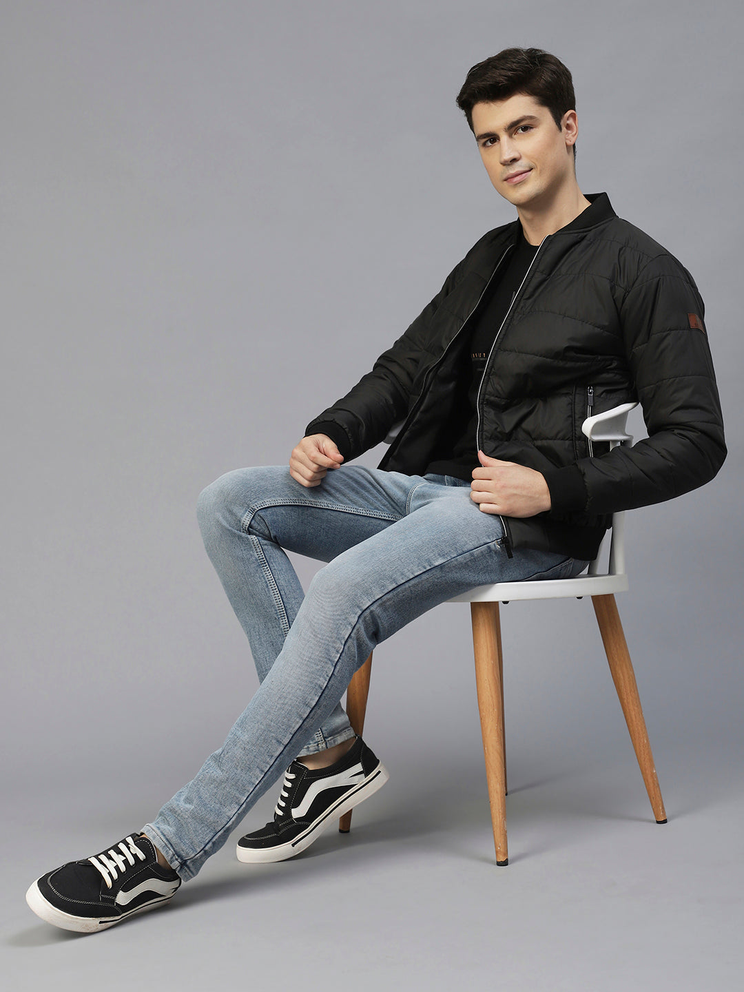 Men Black Bomber Full Sleeves Puffer Jacket