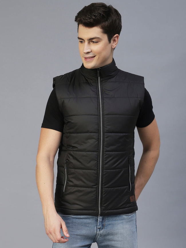 Men Black Sleeveless Puffer Jacket