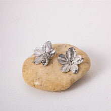 Lilly Blossom Stud