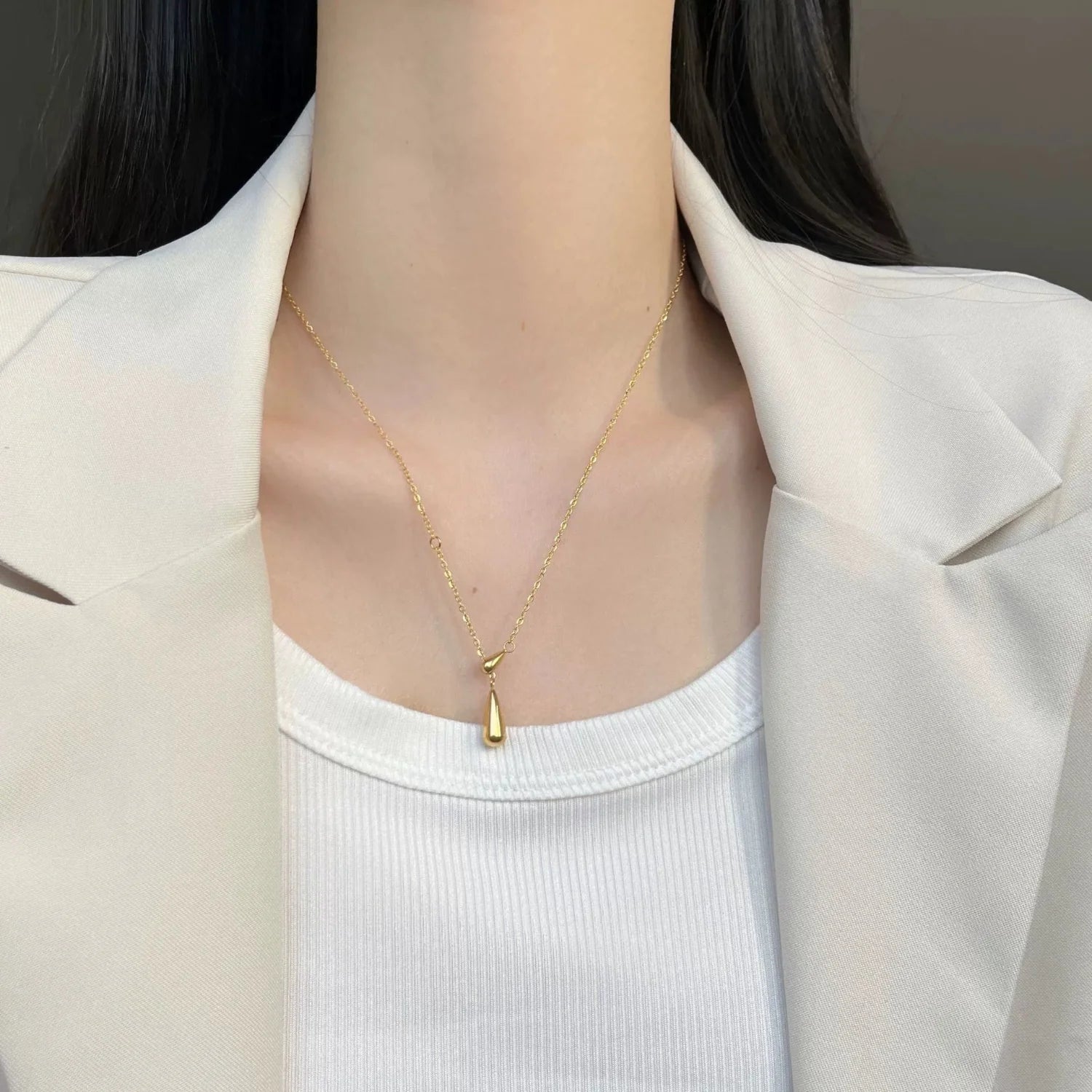 Gold Dual-Teardrop Lariat Necklace