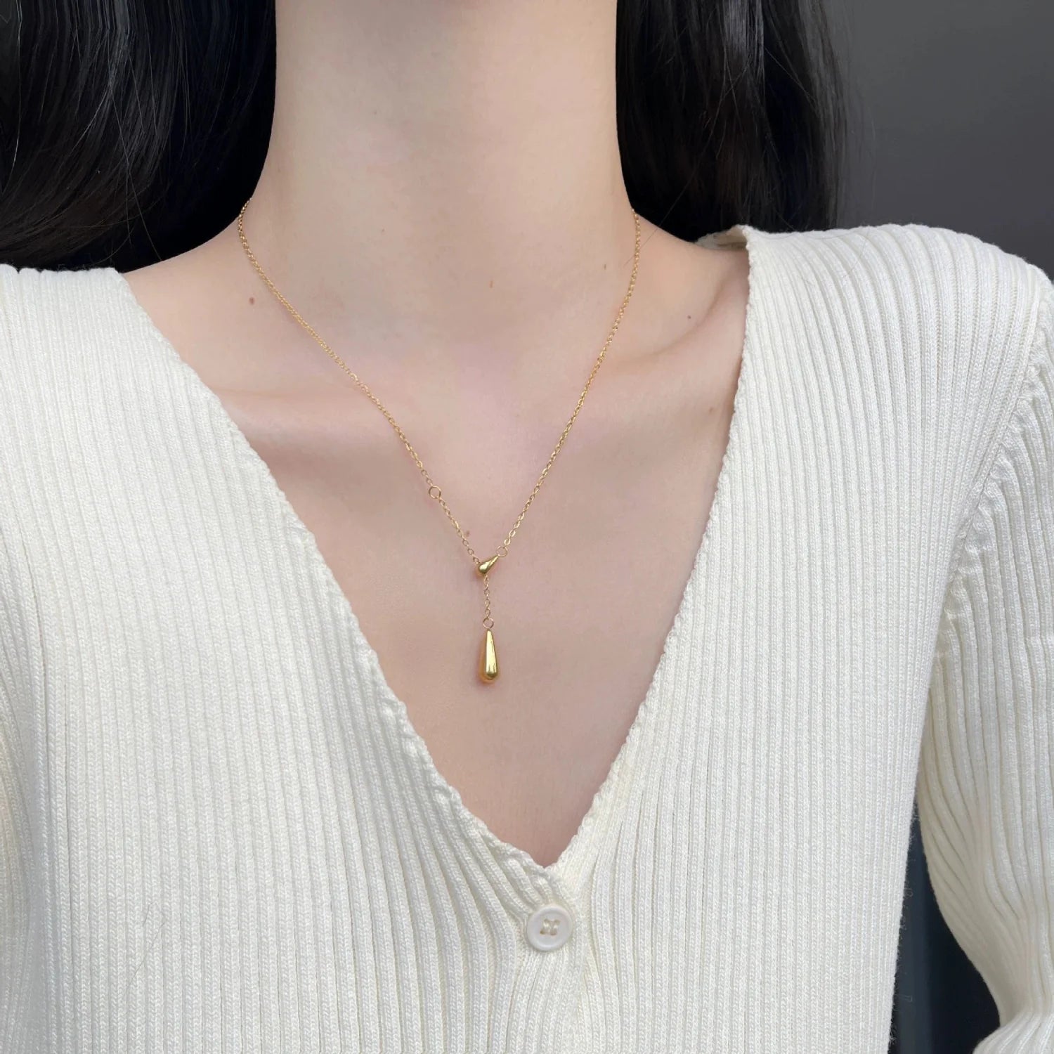 Gold Dual-Teardrop Lariat Necklace