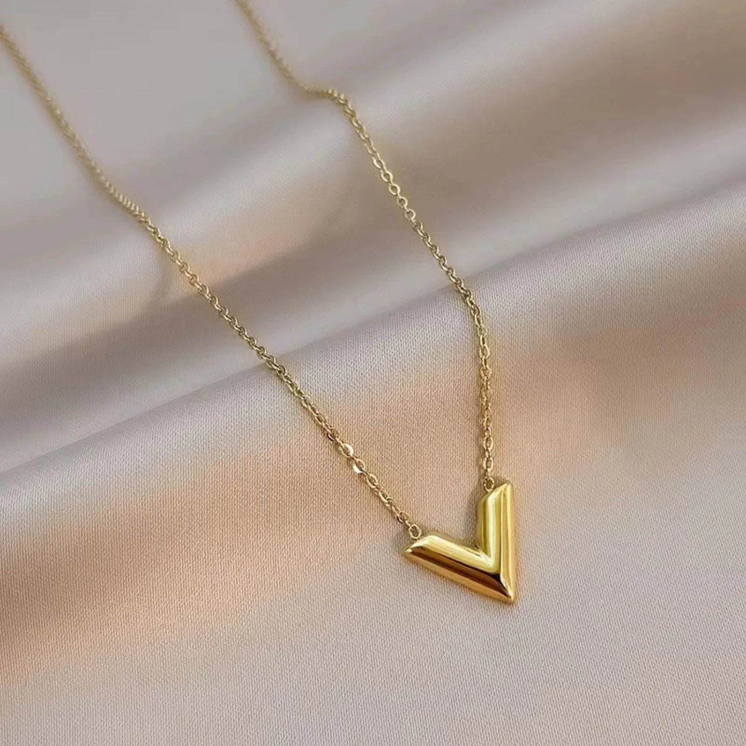 Gold Chevron Chevron Necklace
