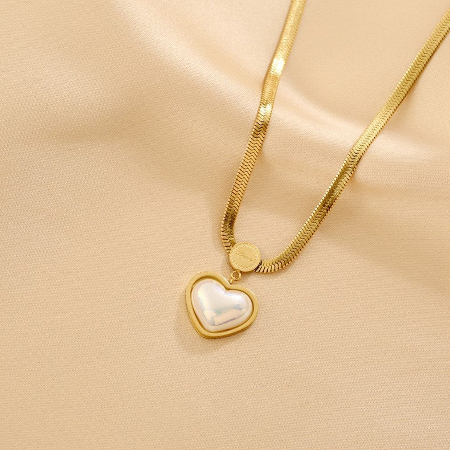 Gold Heart Faux Pearl Necklace