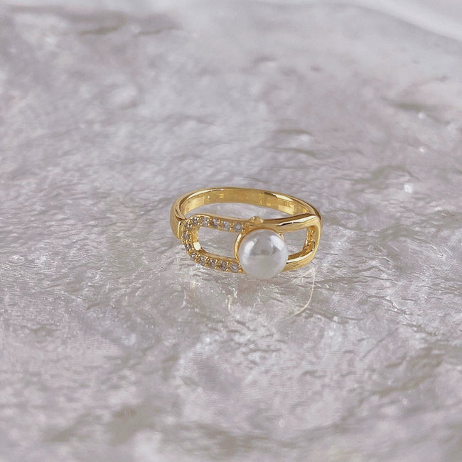 Gold Pearl Crystal Link Ring