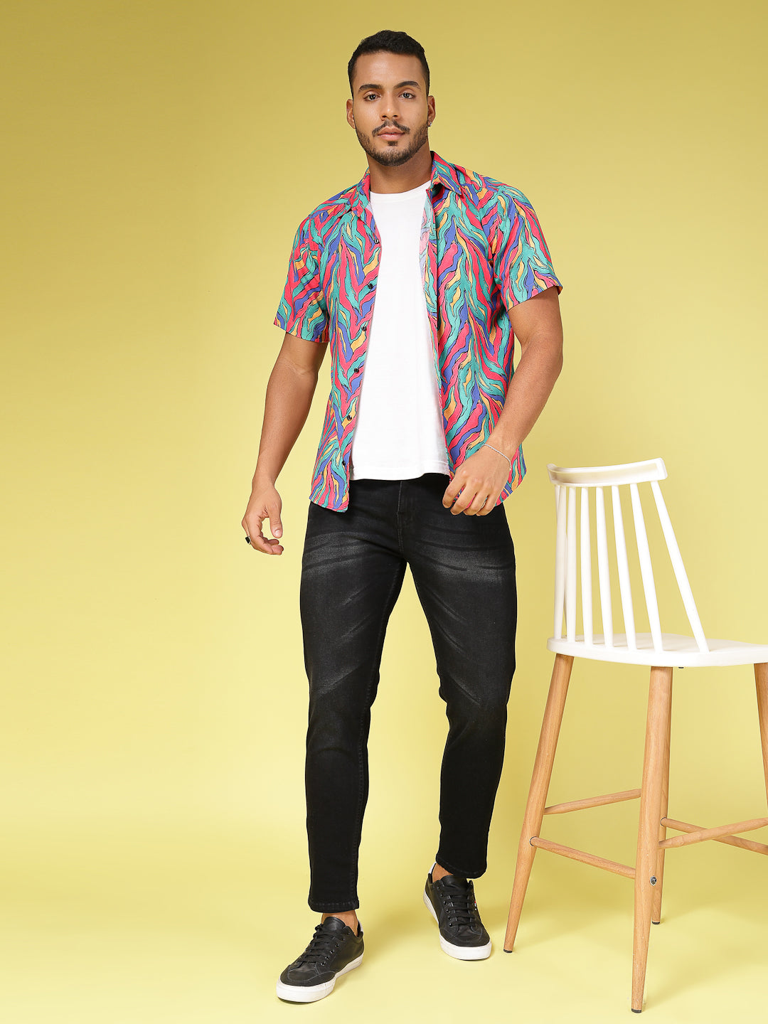 Men Lightly Faded Tapered Jeans