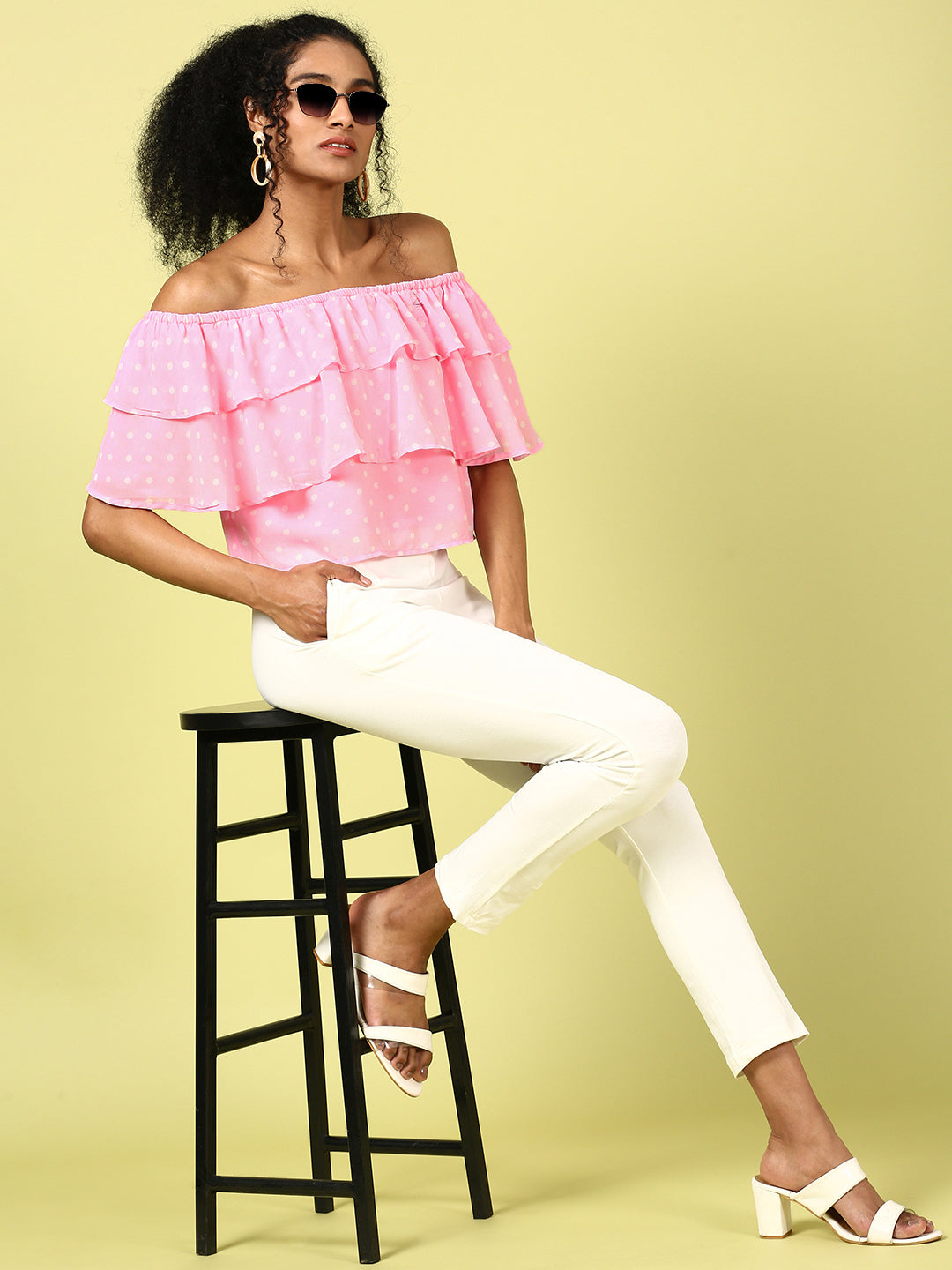 Women Off White Casual Pants