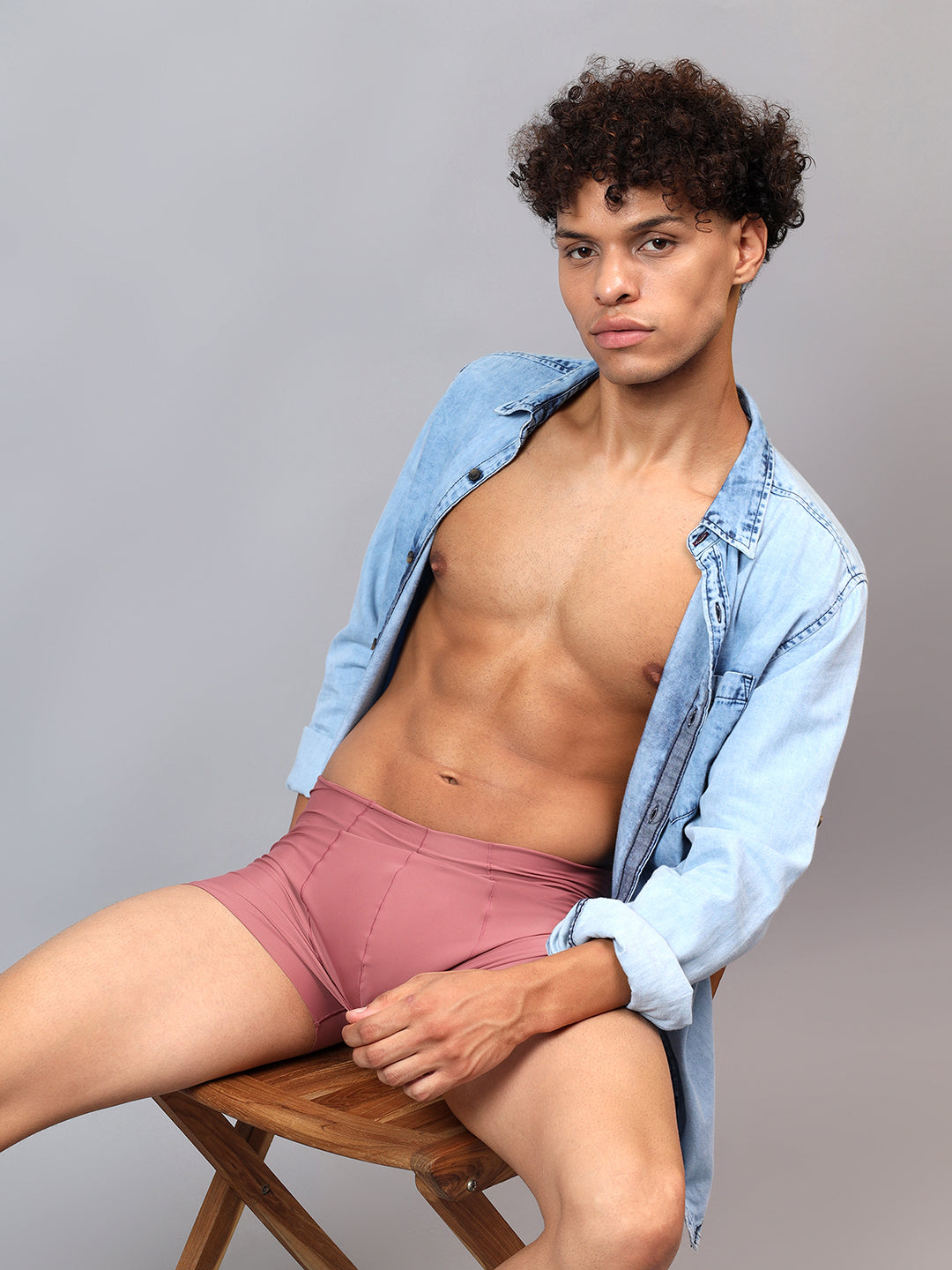 Semi Seamless Trunk