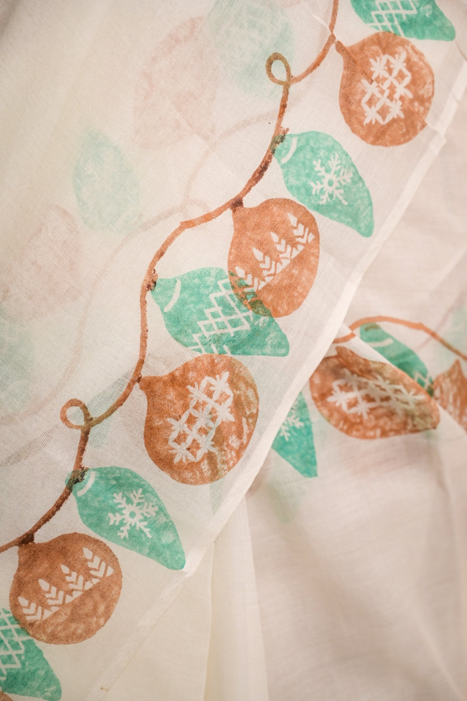 Light Up the Loom White Mul Cotton Saree with Handblock-Printed Strings of Lights