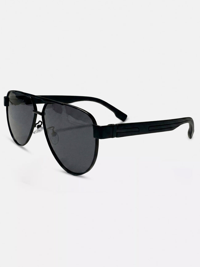 Men Aviator Sunglasses with Matte Black Frame and Smoke Grey Gradient UV Lenses