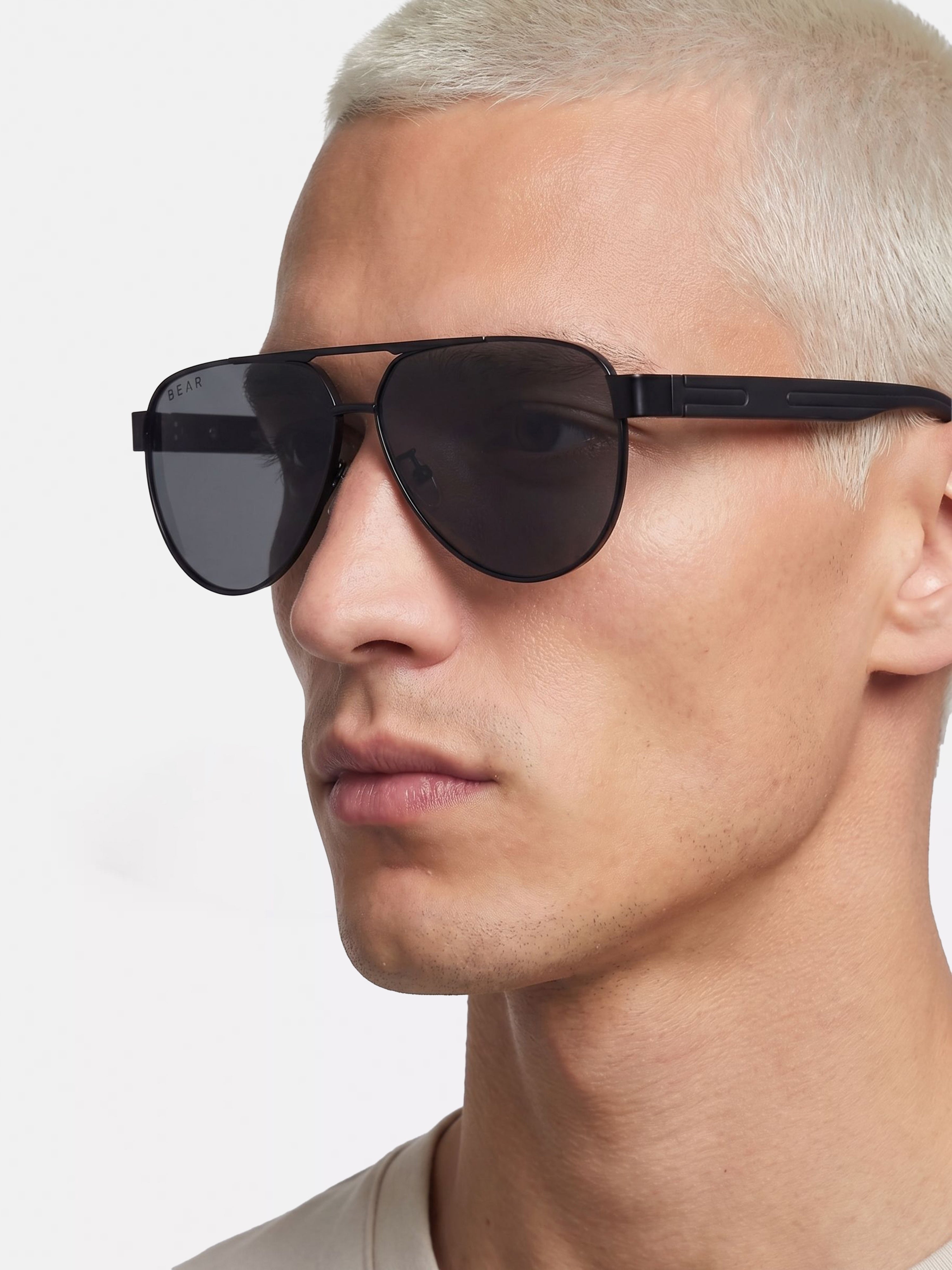 Men Aviator Sunglasses with Matte Black Frame and Smoke Grey Gradient UV Lenses