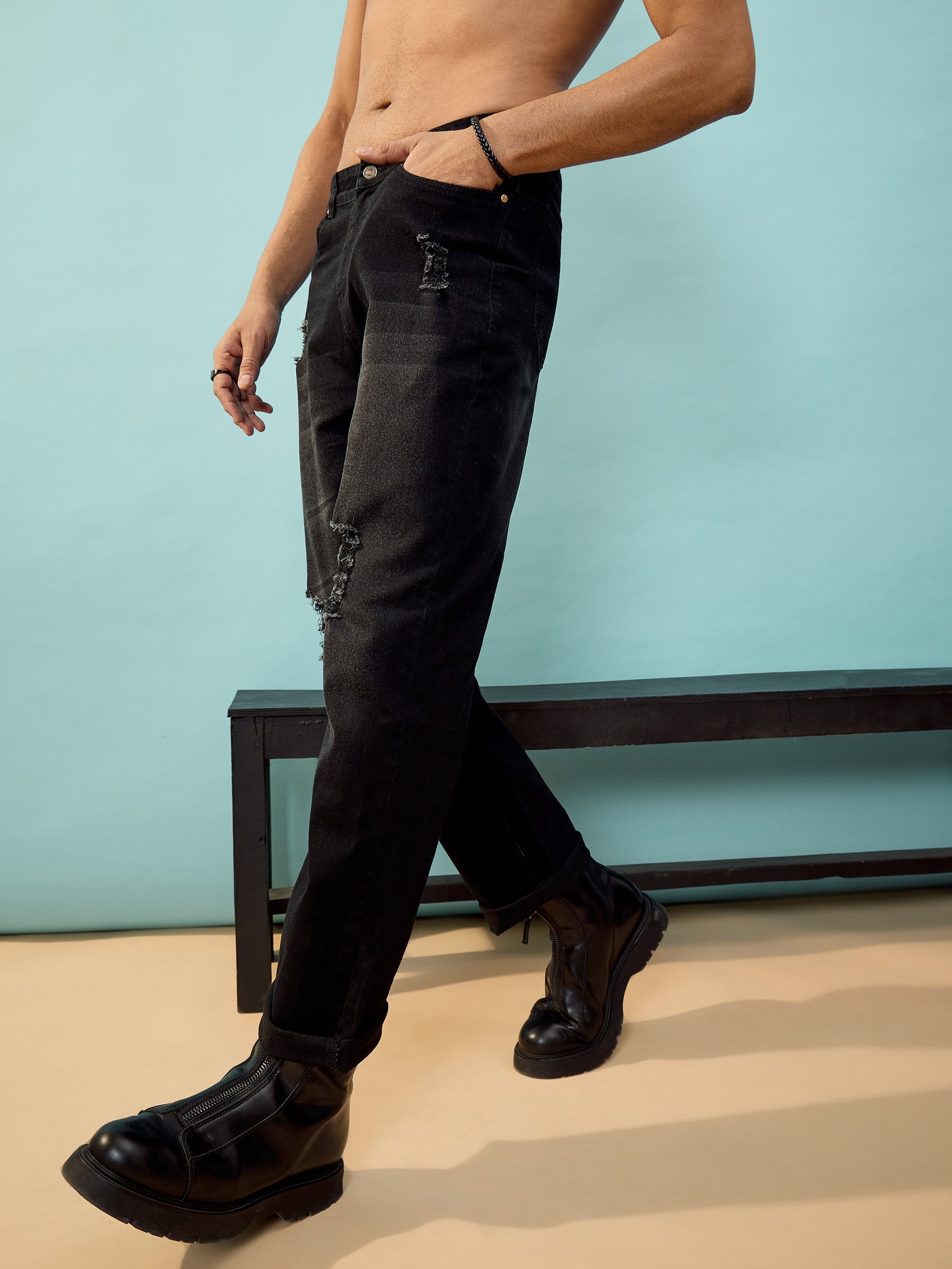 Men Black Washed Distressed Oversized Jeans