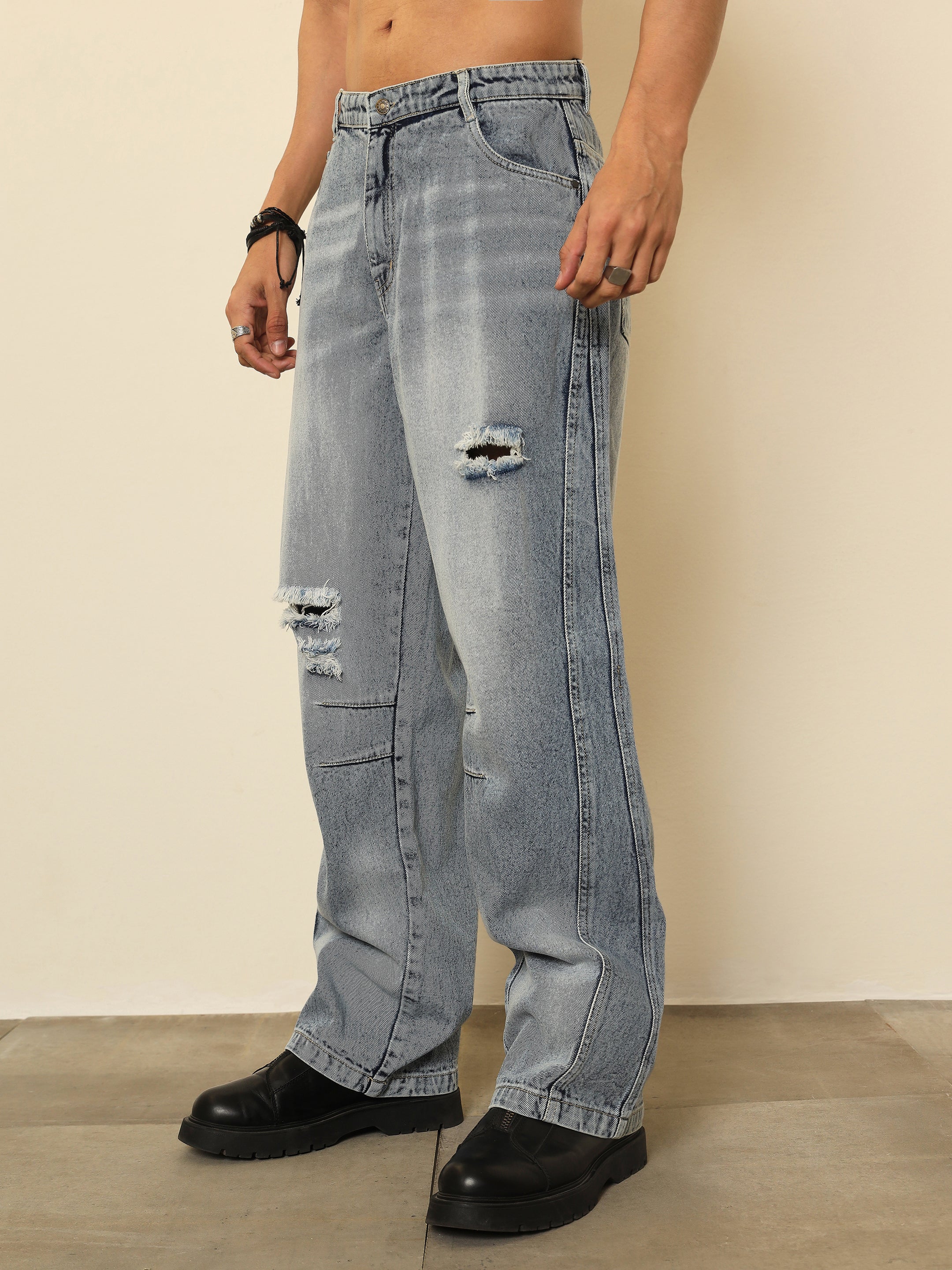 Men Light Blue Distressed Darted-Knee Relax Fit Jeans
