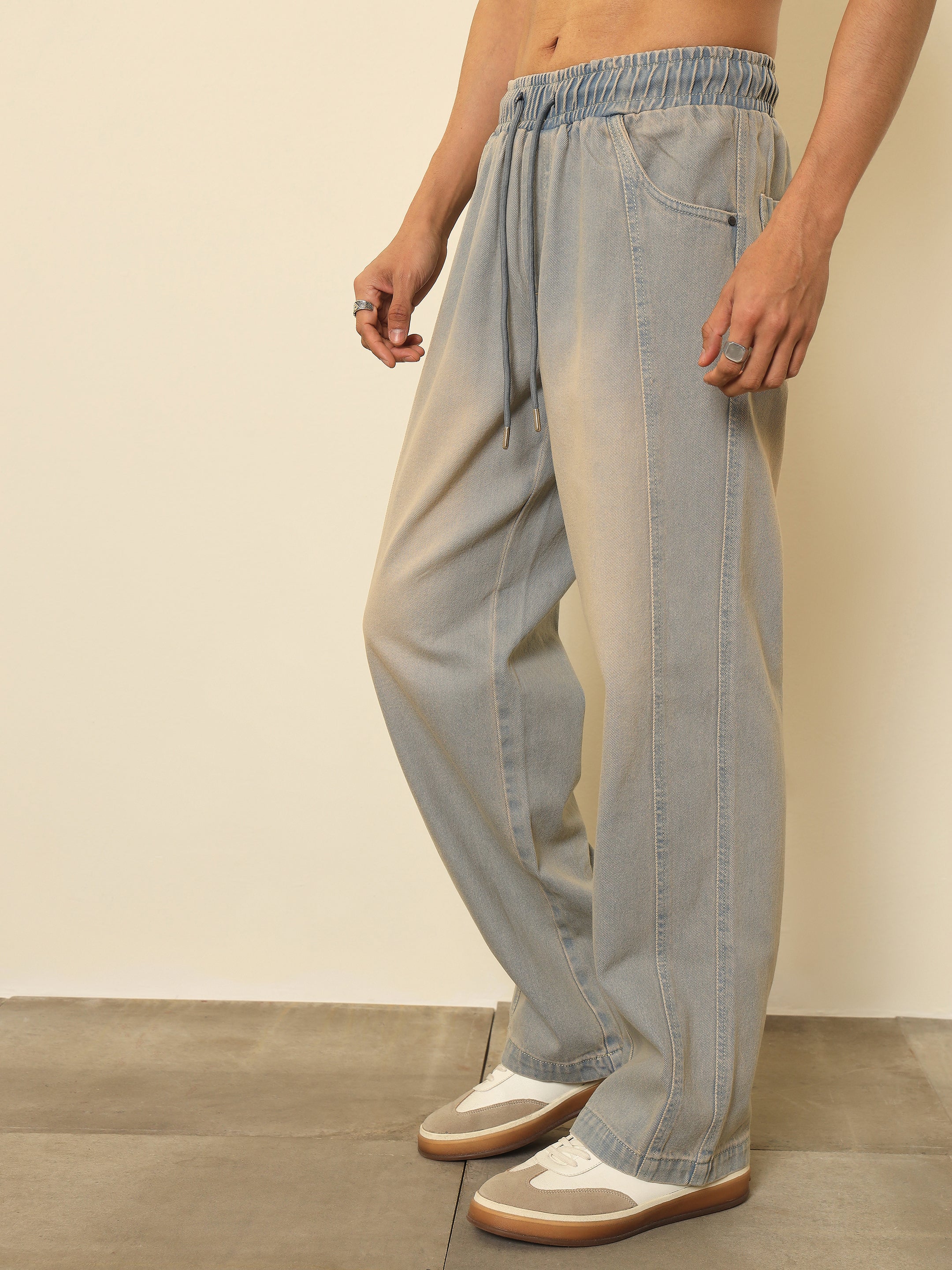 Men Light Blue Seam-Detail Relax Fit Jogger Jeans