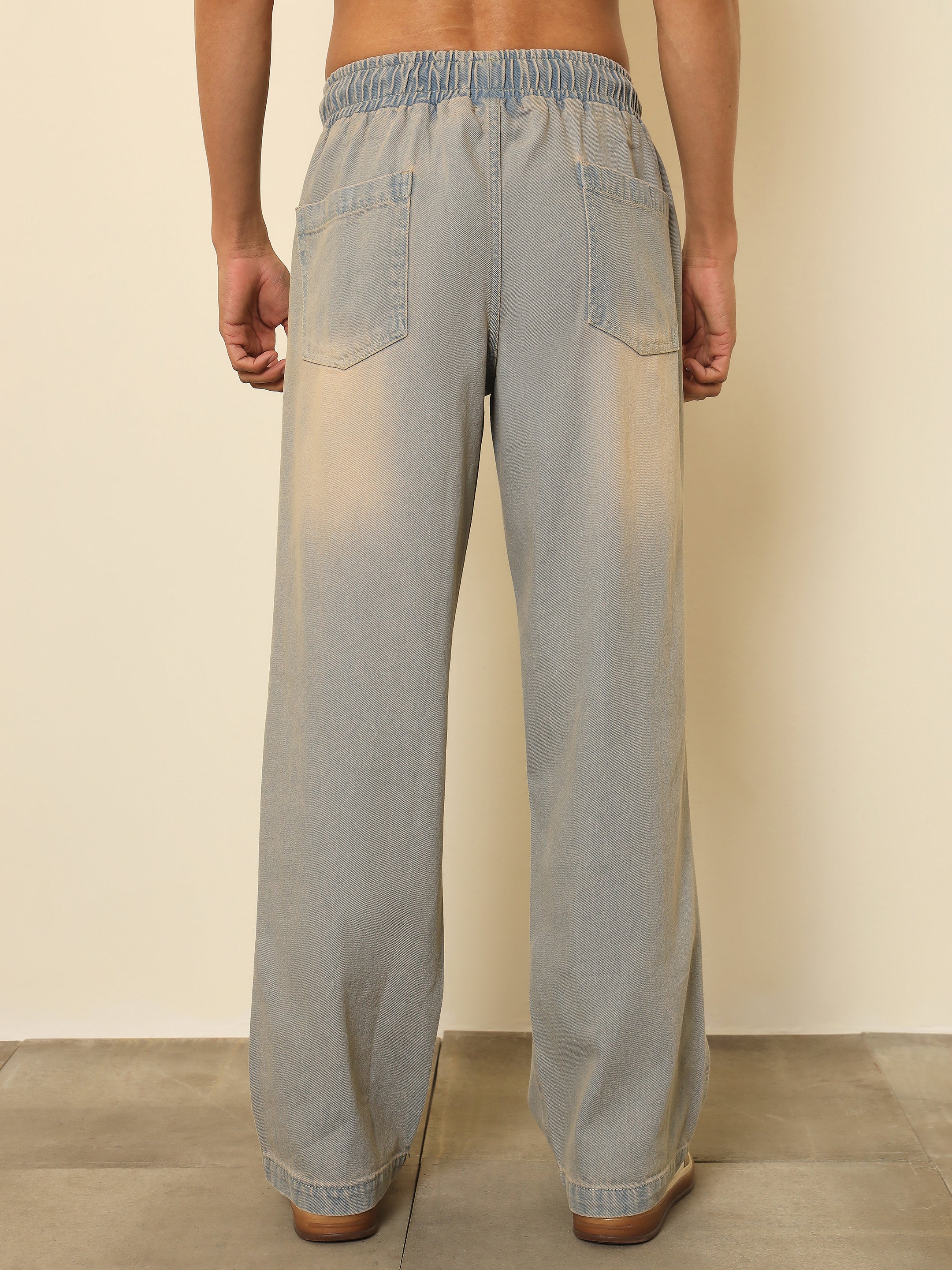 Men Light Blue Seam-Detail Relax Fit Jogger Jeans