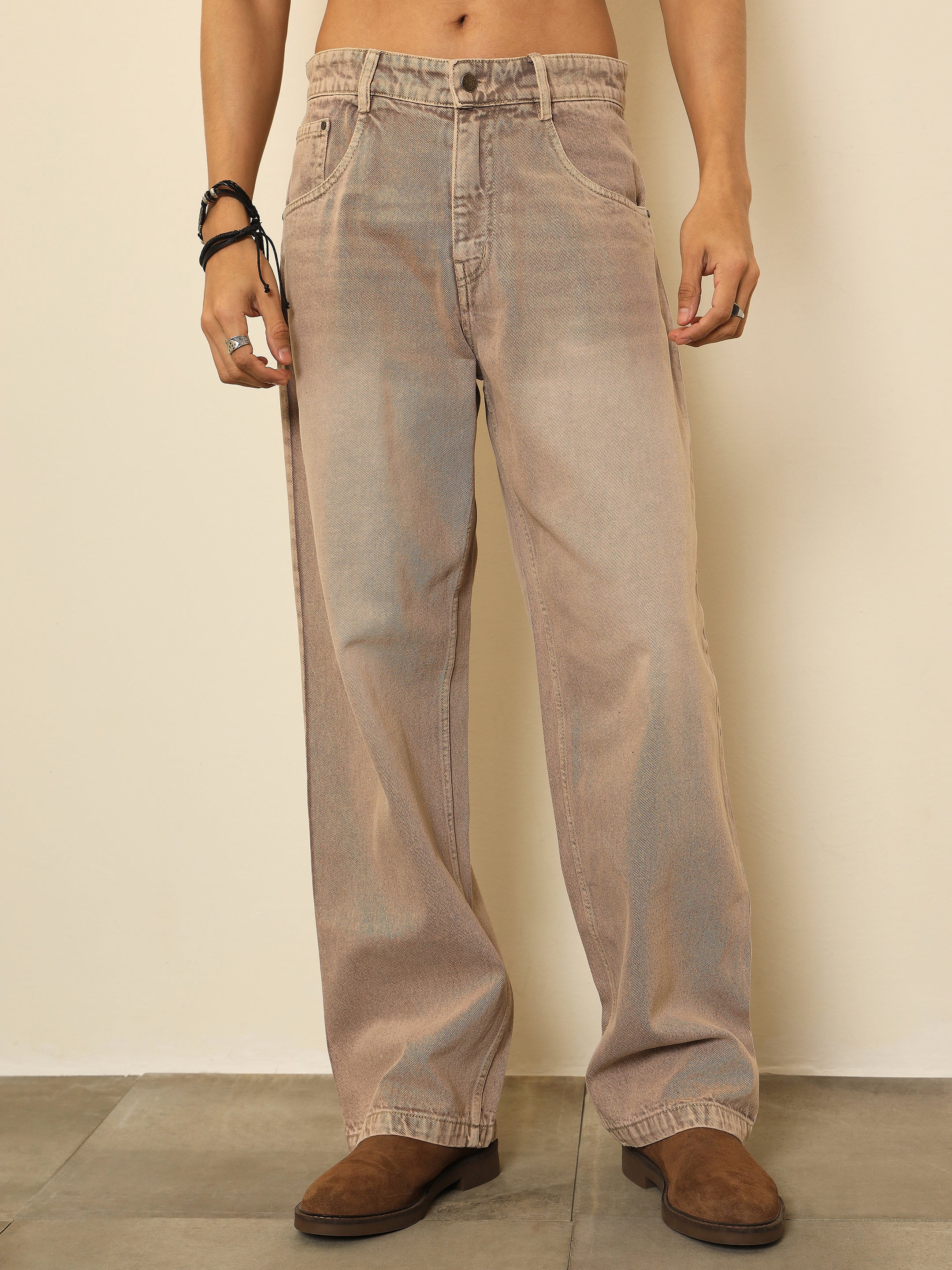 Men Beige Whisker Wash Basic Relax Fit Jeans