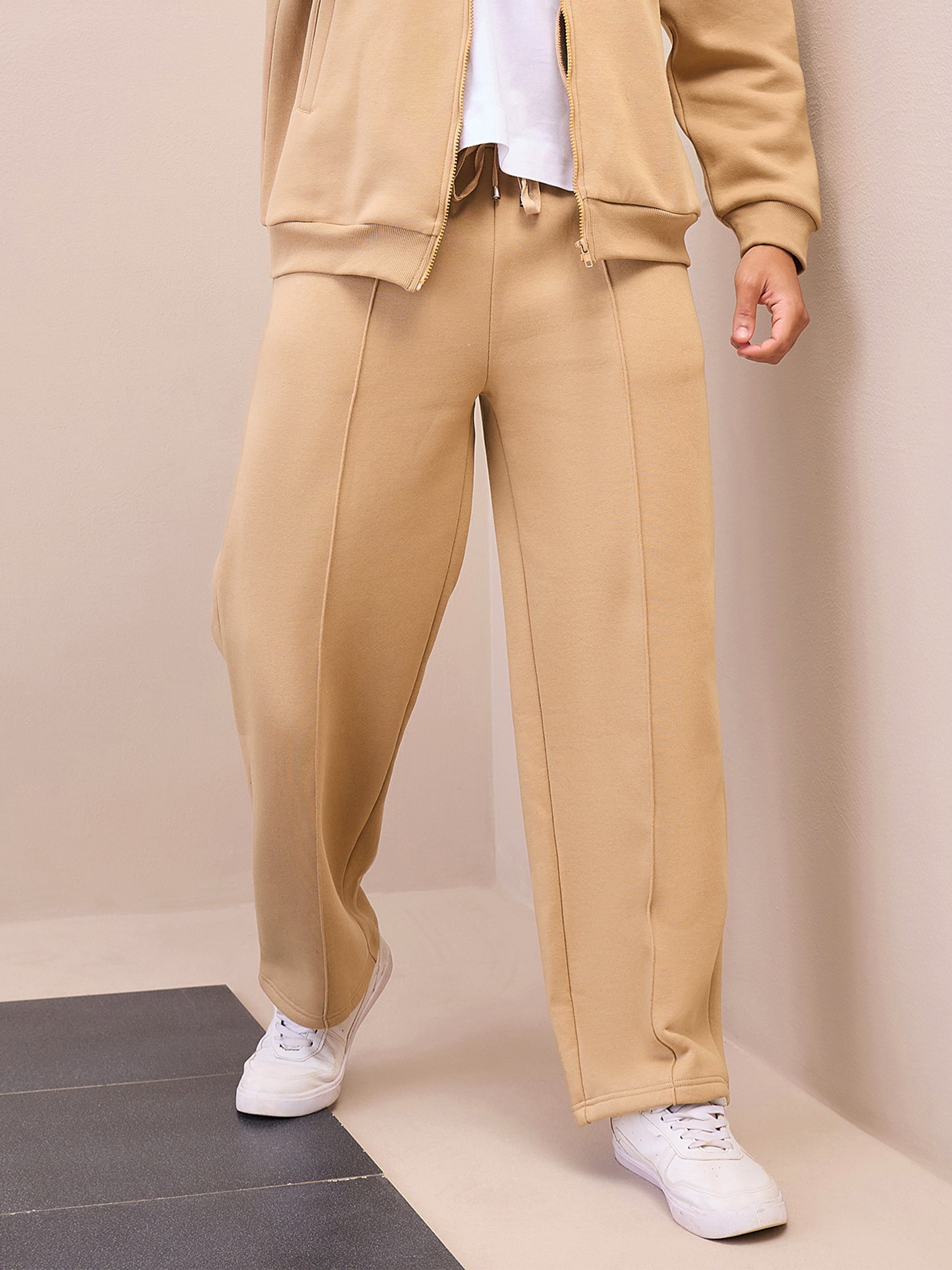 Men Beige Pintuck Oversized Sweatpants