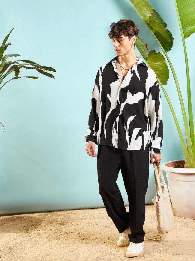 Men White & Black Abstract Printed Relax Fit Shirt