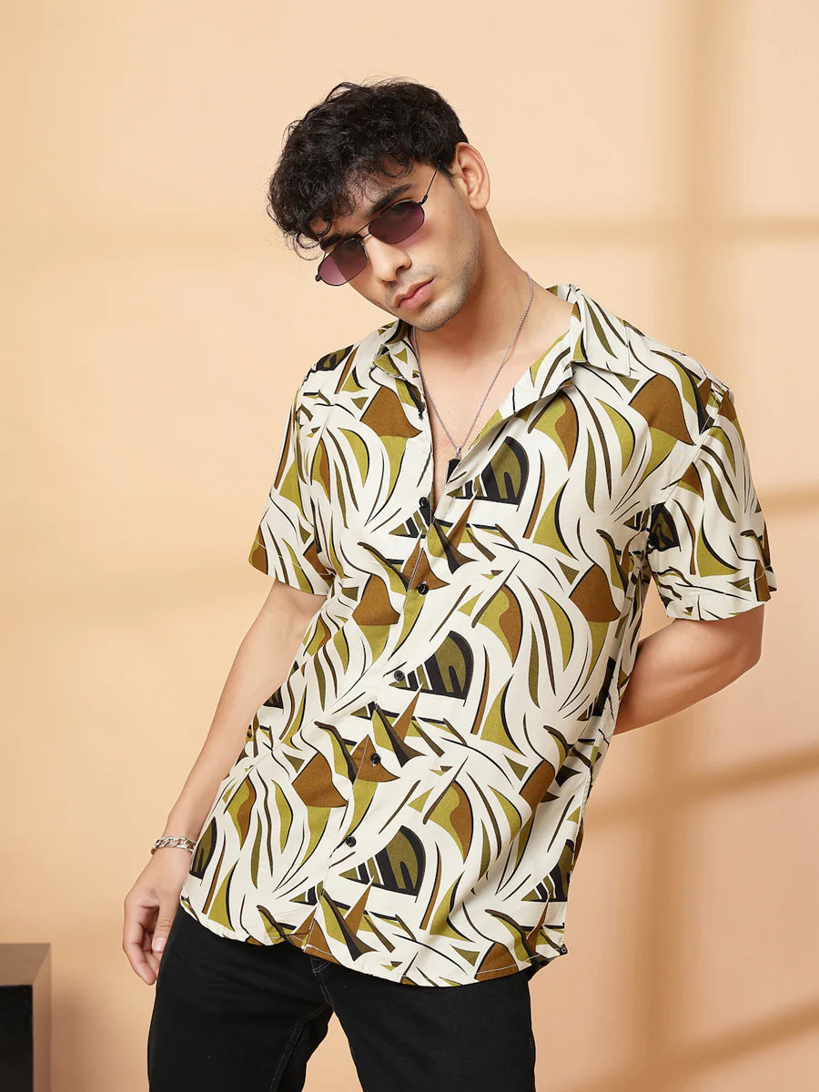 Men Bold Abstract Pattern Shirt