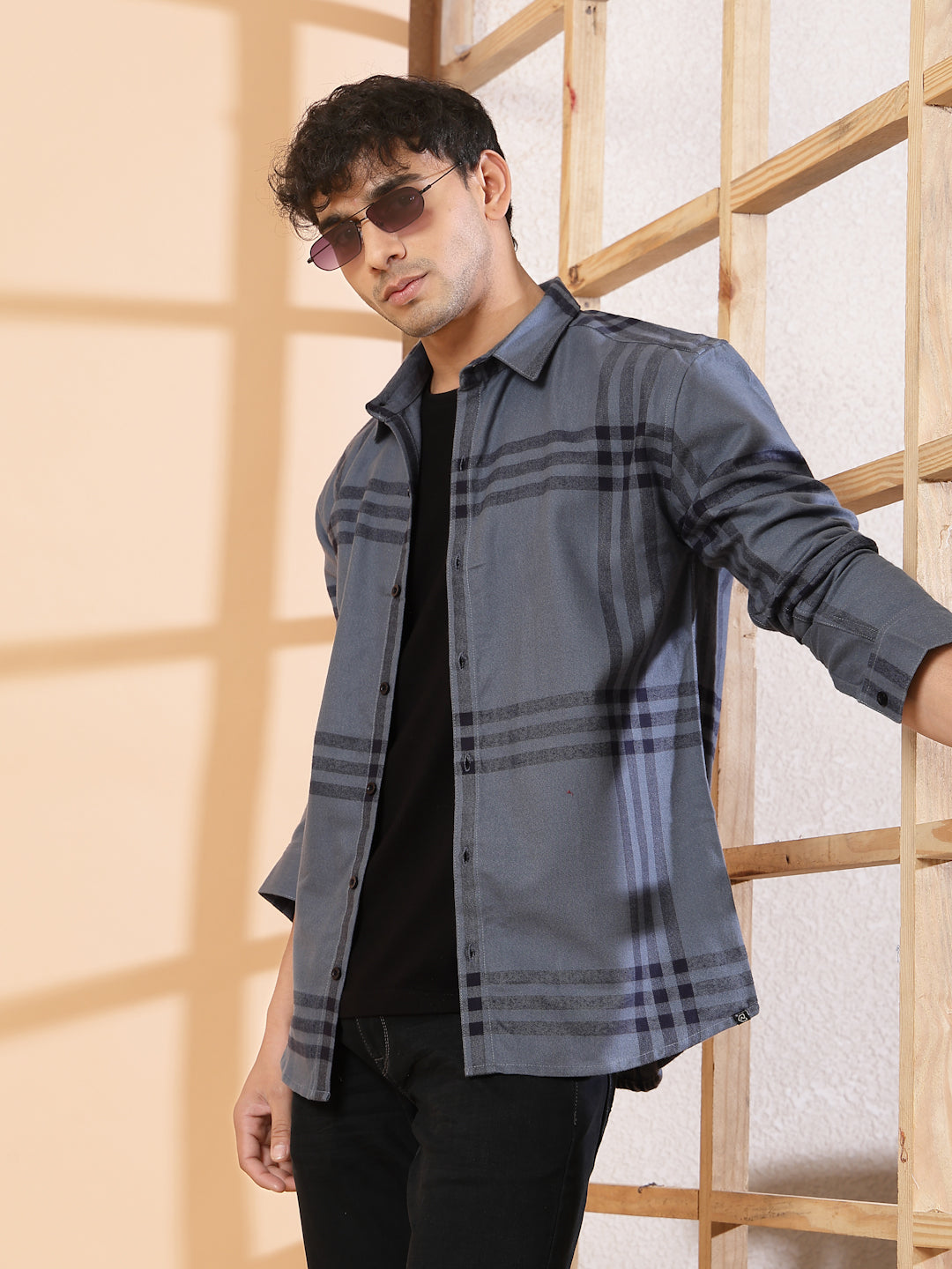 Men Classic Checkered Cotton Fabric Shirt