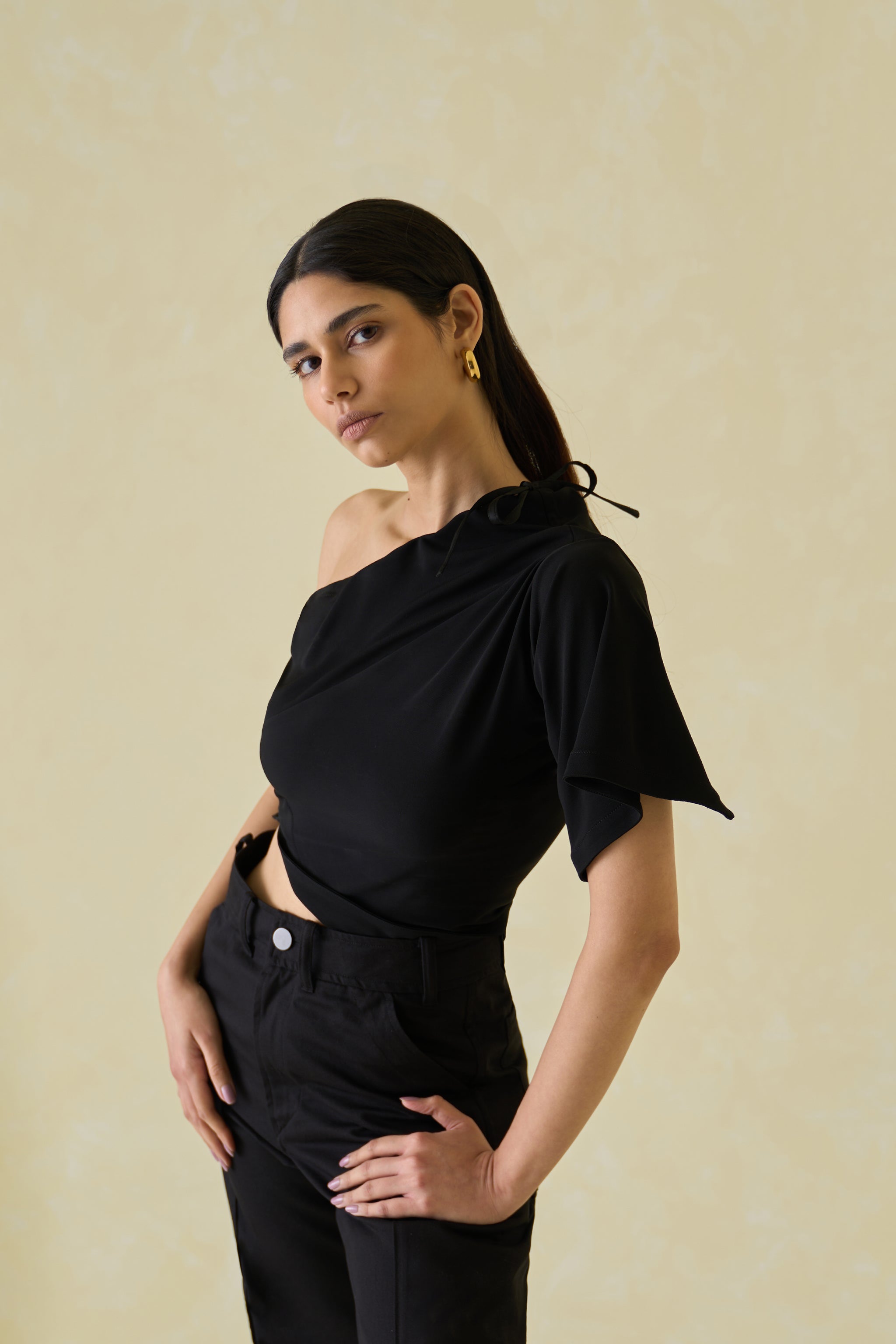 Women Black One Shoulder Asymmetric Rayon Top