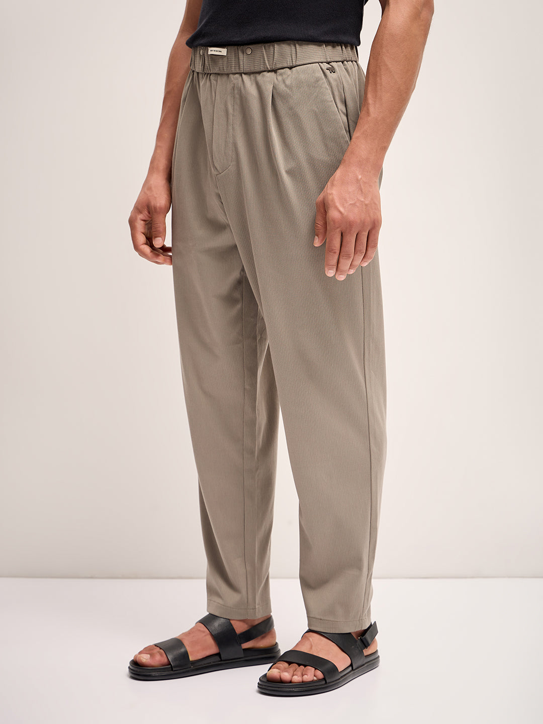 Men Grey Self Design Regular Fit Mid-Rise Casual Pant