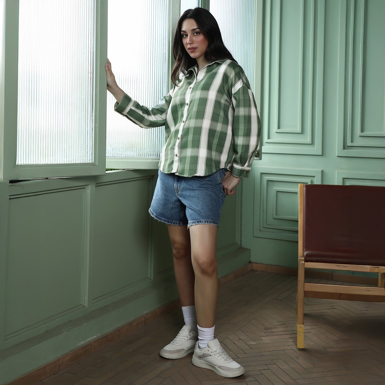 Women Green Plaid-Tactile Oversized Shirt